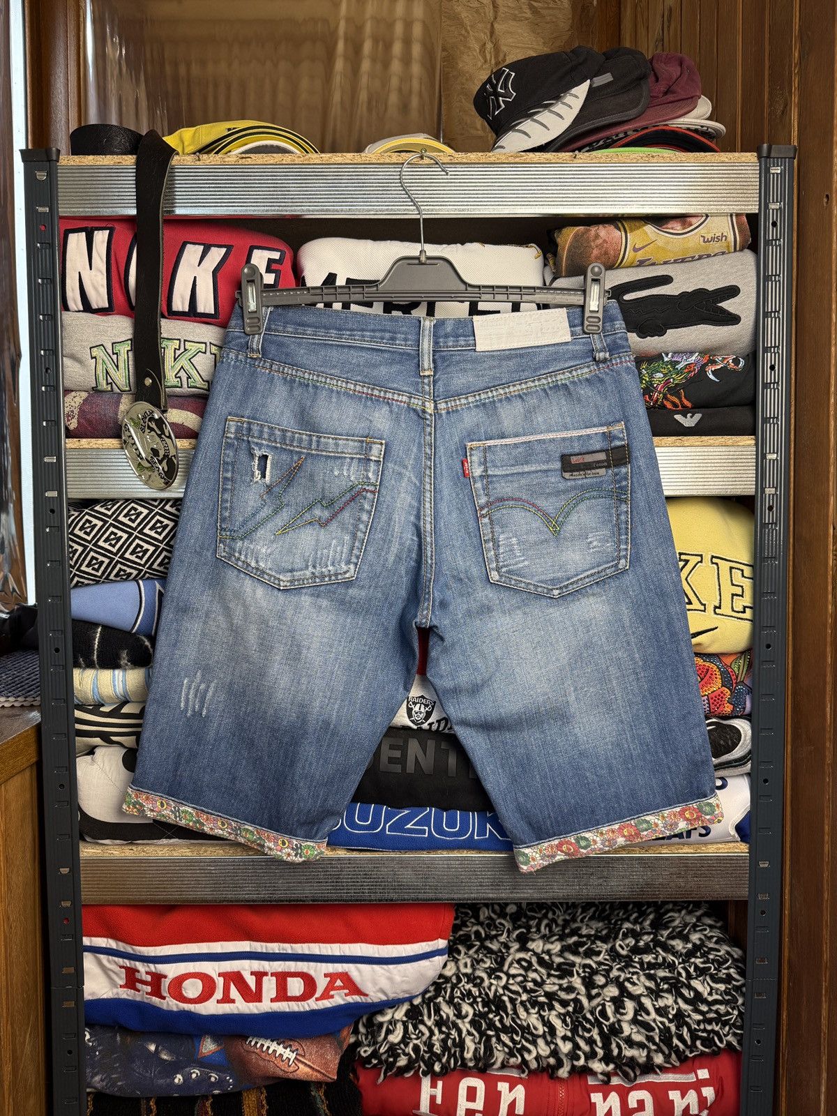 Levi's Levi’s Takashi Murakami Crazy Jeans Shorts Size US 32 / EU 48 - 2 Thumbnail