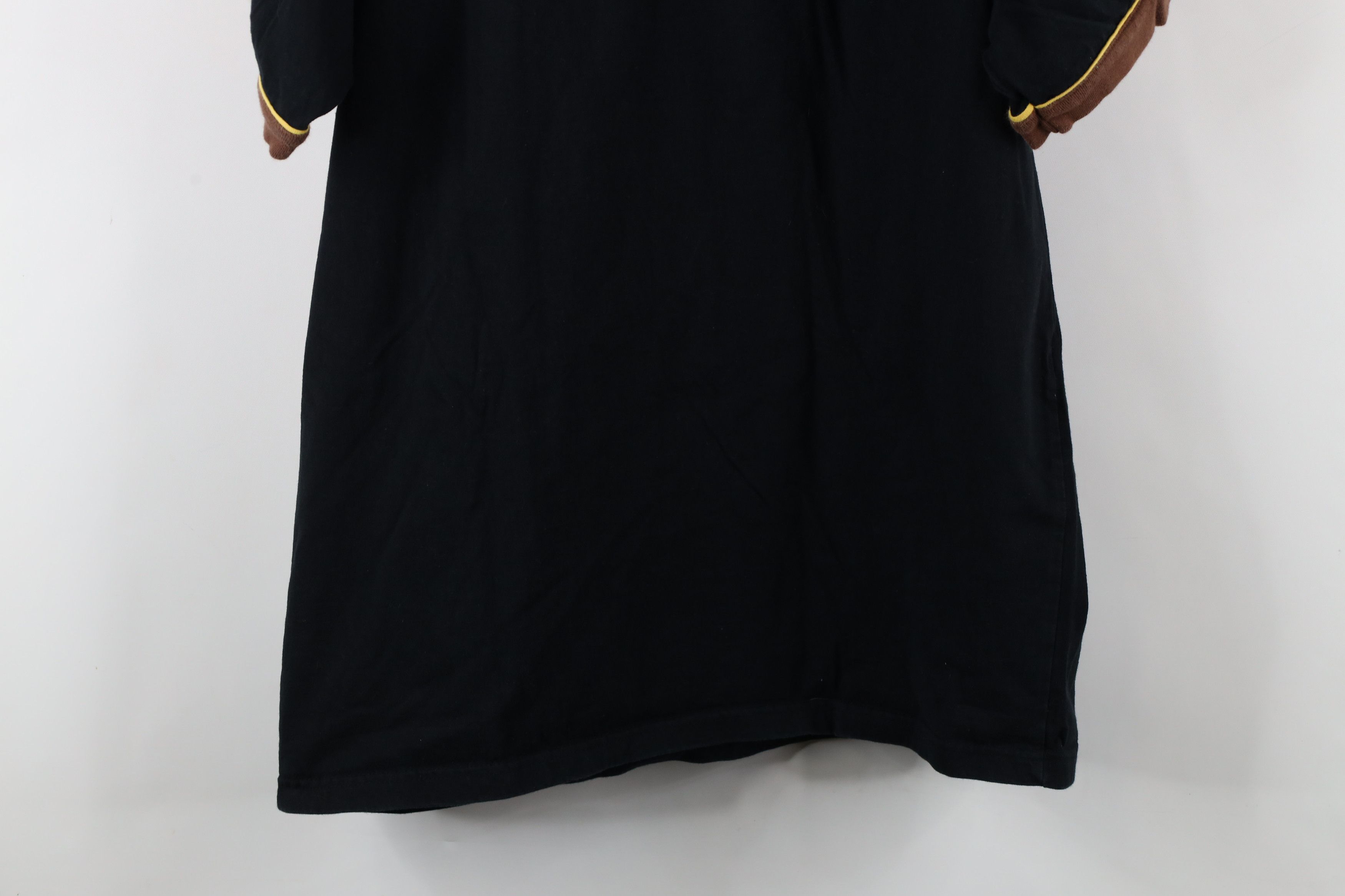 Vintage Vintage 90s NASCAR Out Dale Jarrett Racing T-Shirt Black Size US XL / EU 56 / 4 - 12 Thumbnail