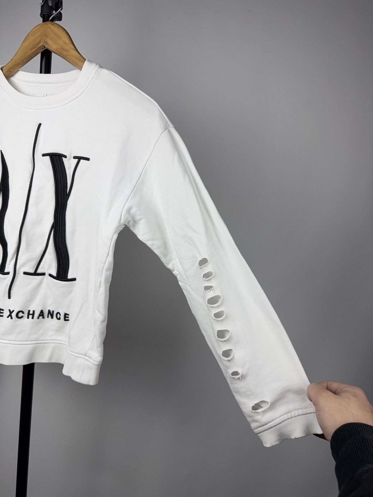 Armani Exchange Armani Exchange ICON Logo Distressed Sleeve Sweatshirt XS Size XS / US 0-2 / IT 36-38 - 11 Thumbnail