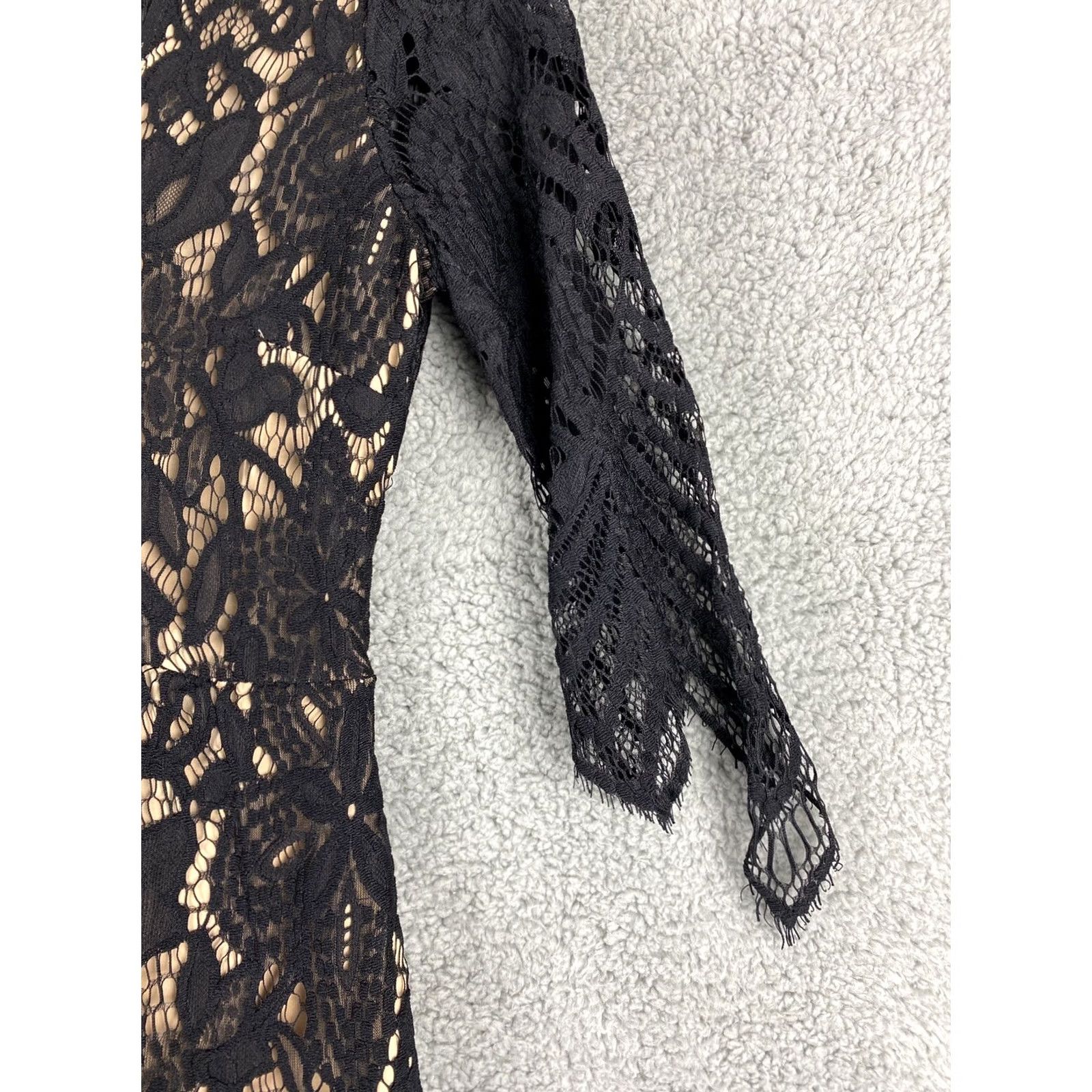 Forever 21 FOREVER 21 Dress Black Knit Sheath Lace Trim 3/4 Sleeve Women’s Large L Knee Length V-Neck Pullover Casual Knit Machine Washable Black Womens Size L / US 10 / IT 46 - 4 Thumbnail