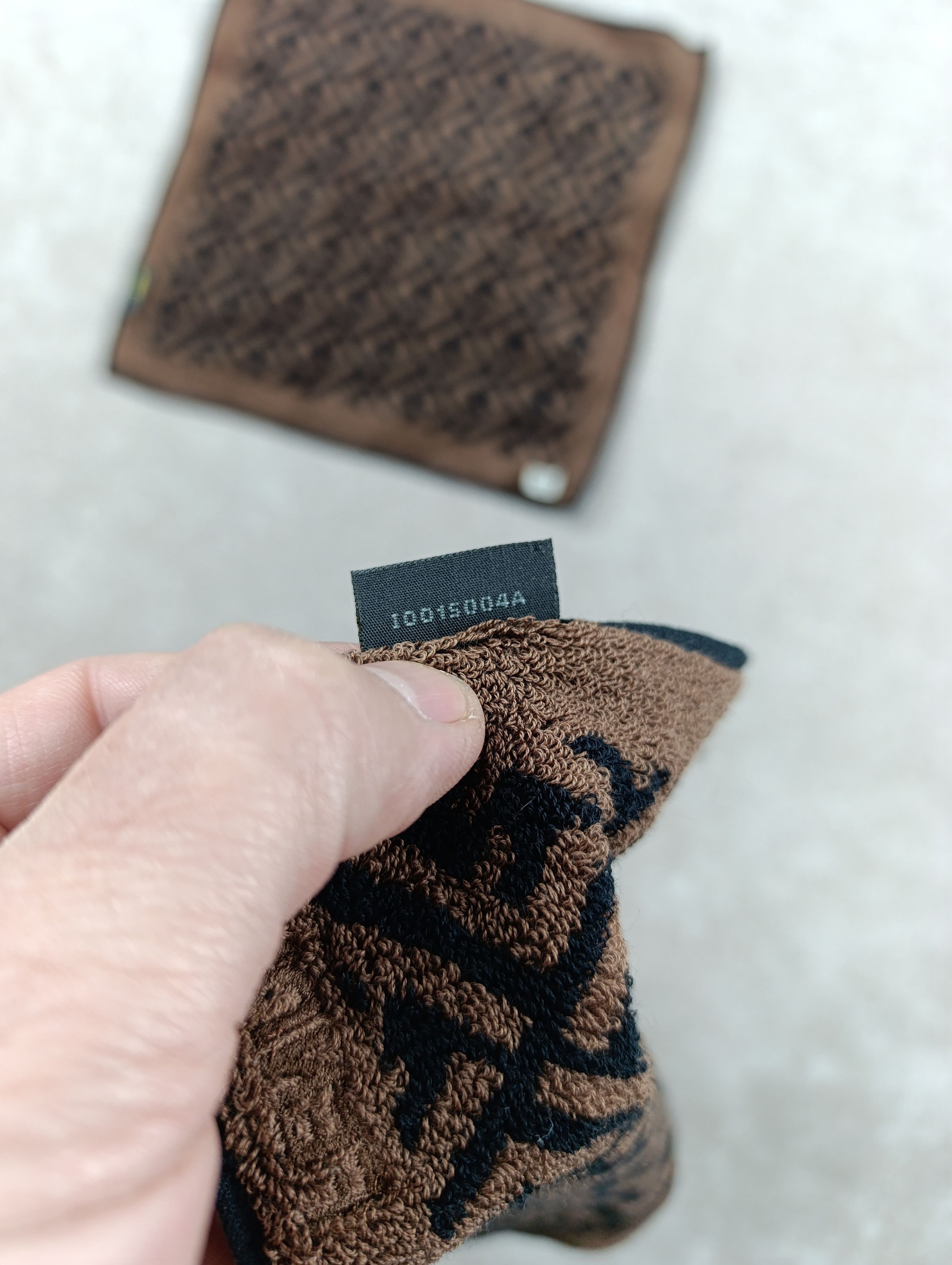 Fendi FENDI MONOGRAM TWO SMALL HANDS COTTON TOWEL VINTAGE Size ONE SIZE - 11 Thumbnail