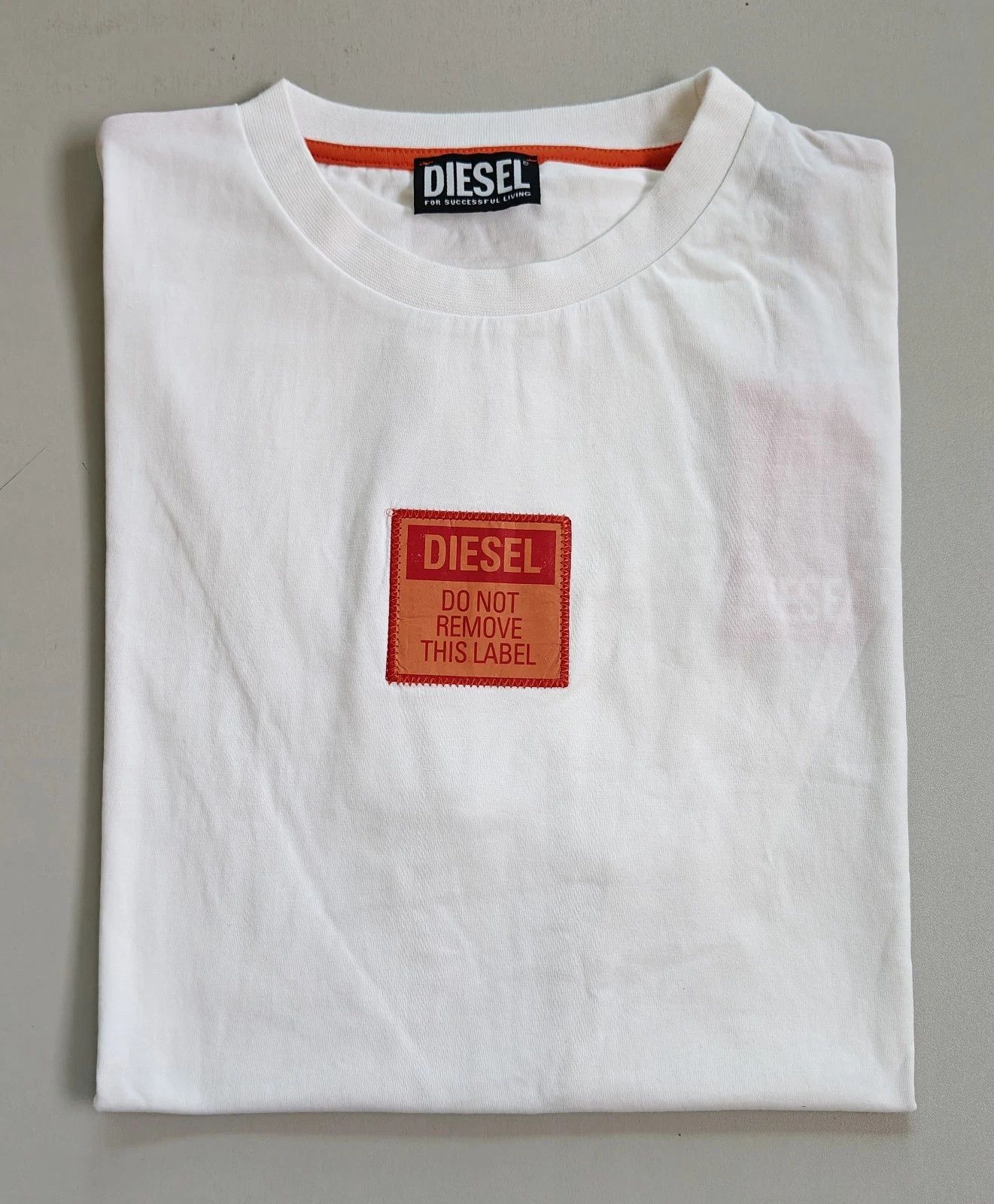 Diesel DIESEL White T-Shirt With Logo Patch FTP 4107 Size US L / EU 52-54 / 3 - 1 Thumbnail
