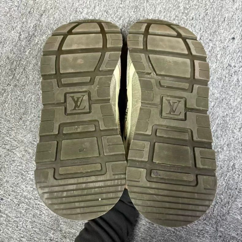 Louis Vuitton Louis Vuitton Brown Run Away denim round-toe lace-up low-c Size US 9 / EU 42 - 6 Thumbnail