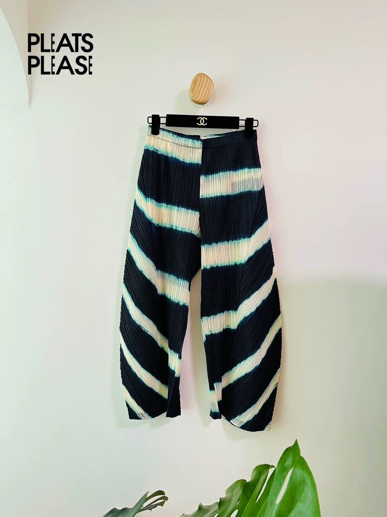 Issey Miyake Issey Miyake size:4 Wide-leg pants with black and green in Size 23" - 1 Thumbnail