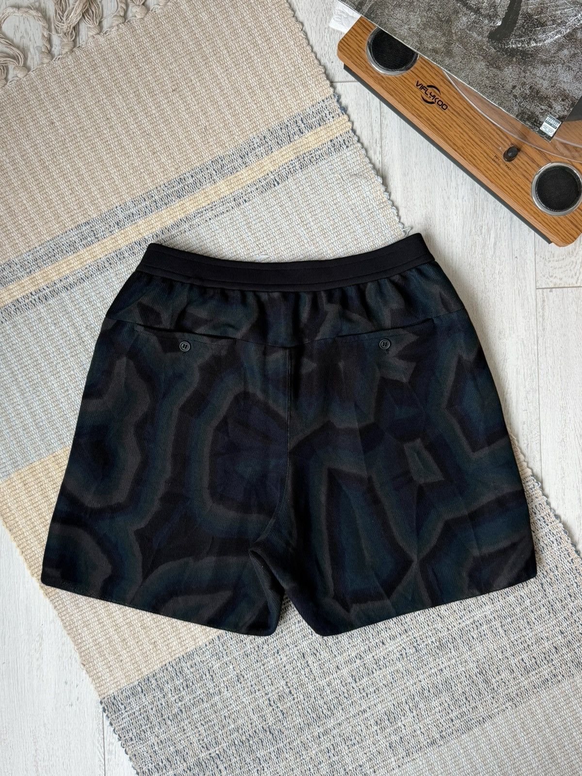 CFCL CF CL Silk Milan Chusen Short Pants Size US 32 / EU 48 - 3 Thumbnail