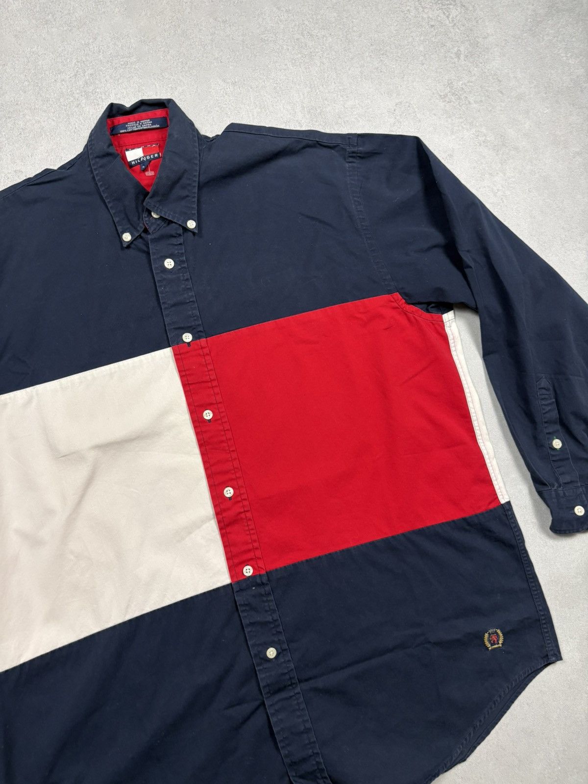 Tommy Hilfiger Vintage Tommy Hilfiger Big Flag Block 90s Shirt Saipan M Y2K Size US M / EU 48-50 / 2 - 14 Thumbnail