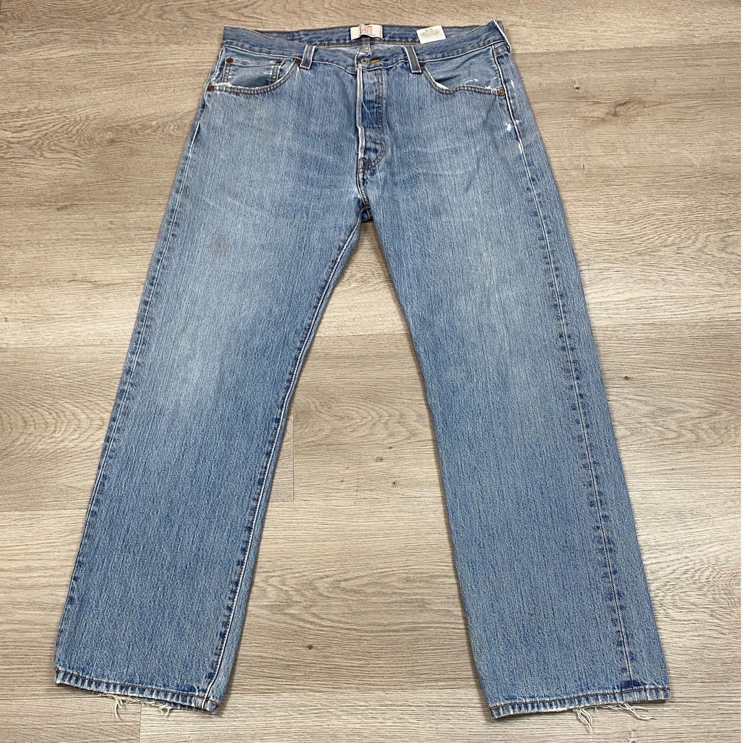 Levi's Vintage Y2K Levi's 501 Straight Leg Button Fly Jeans 35x29 Size US 35 - 4 Thumbnail