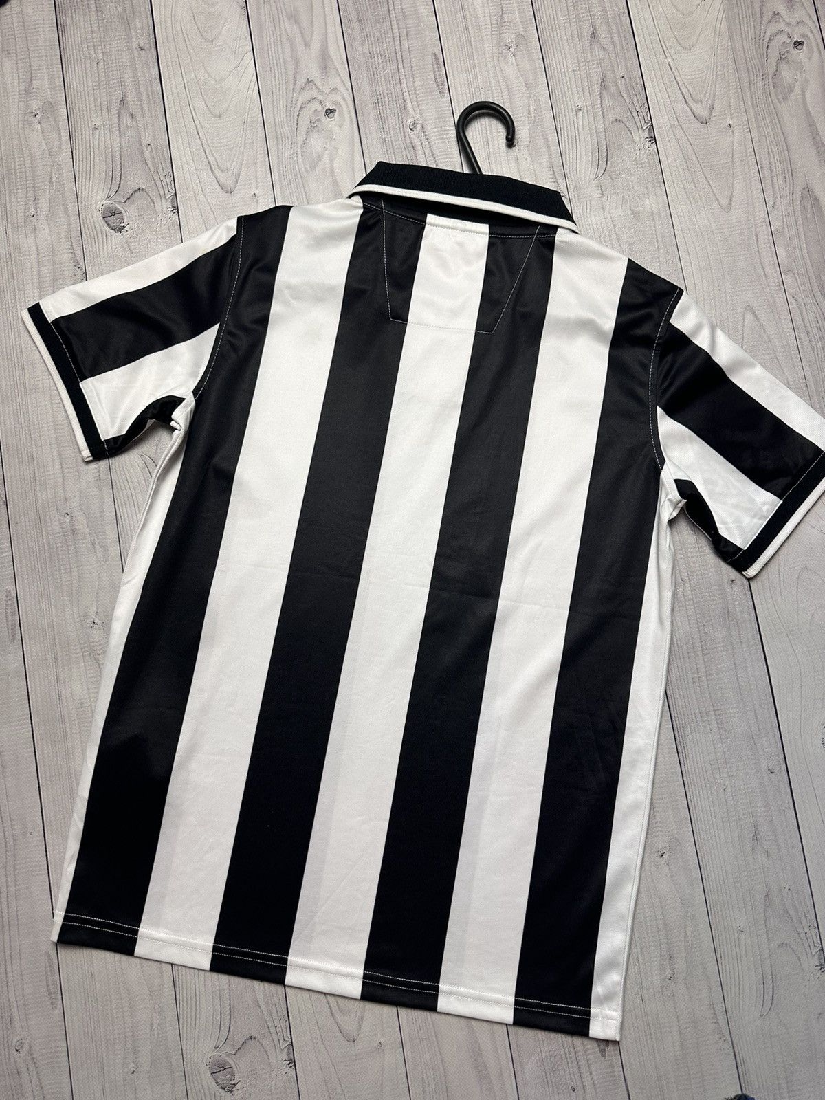 Kappa × Vintage Vintage kappa Juventus soccer jersey retro rare size Xs Size US XS / EU 42 / 0 - 7 Thumbnail
