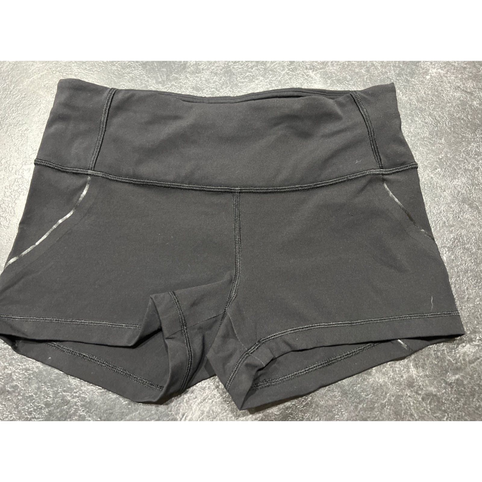 Lululemon Lululemon Quick Pace Short 2.5” Inseam Fitted Athletic Women's Size 6 Black Size 28" / US 6 / IT 42 - 2 Thumbnail