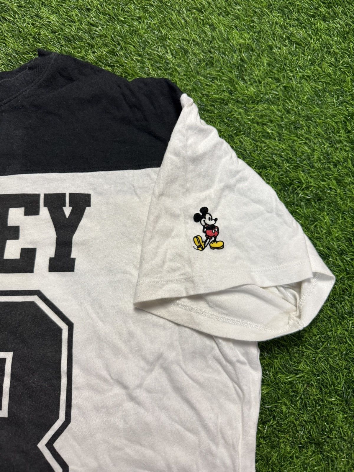 Mickey Mouse × Uniqlo assorted tshirt - uniqlo x mickey Size US XXL / EU 58 / 5 - 3 Thumbnail