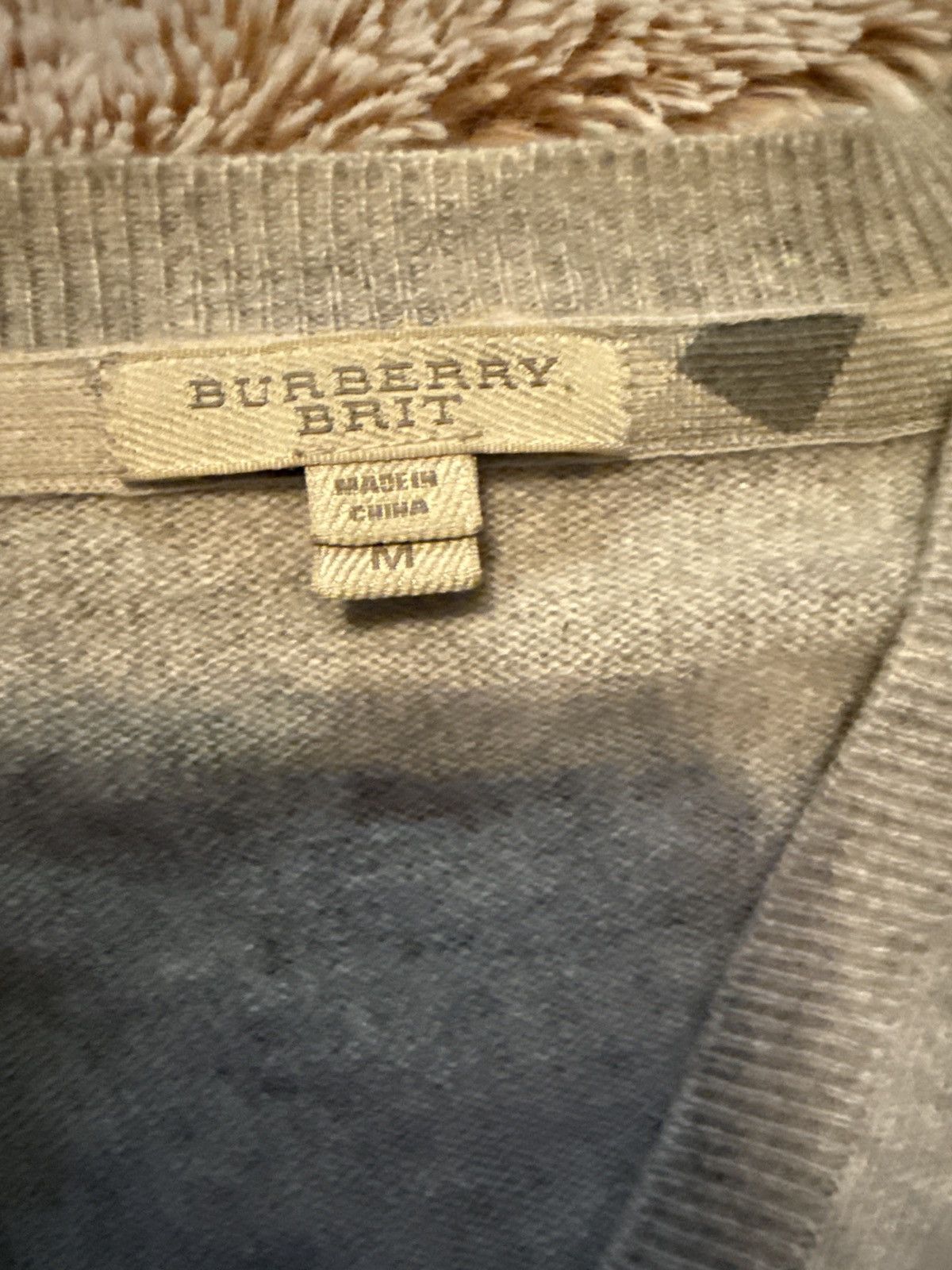 Burberry Cashmere Burberry V neck Sweater Size US M / EU 48-50 / 2 - 9 Thumbnail