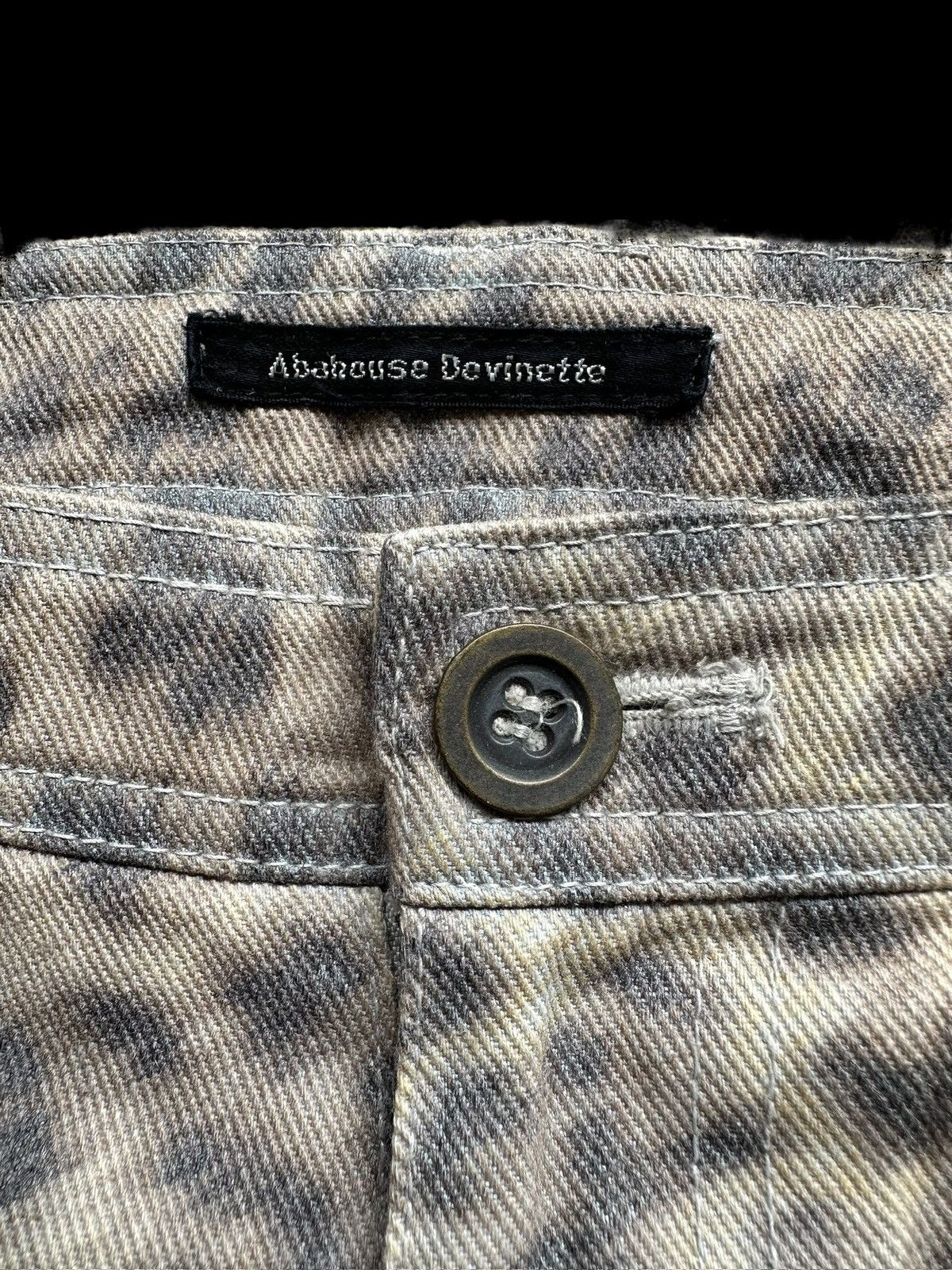 5351 POUR LES HOMMES 00's Abahouse Devinette leopard overprinted pant Size US 29 - 8 Thumbnail