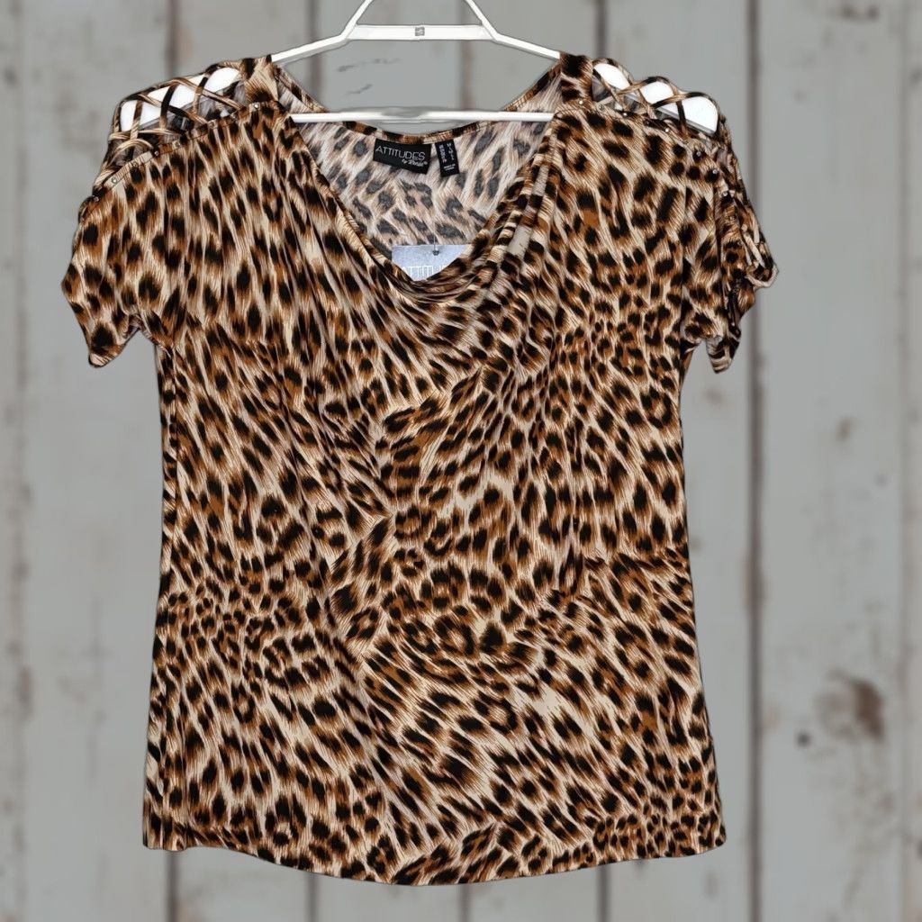Vintage VINTAGE Attitudes by Renee Animal Print Top Womens Medium Short Sleeve Global Illusions Boat Cowl Neck Studded Detail on the Shoulders Blouse Size S / US 4 / IT 40 - 1 Thumbnail