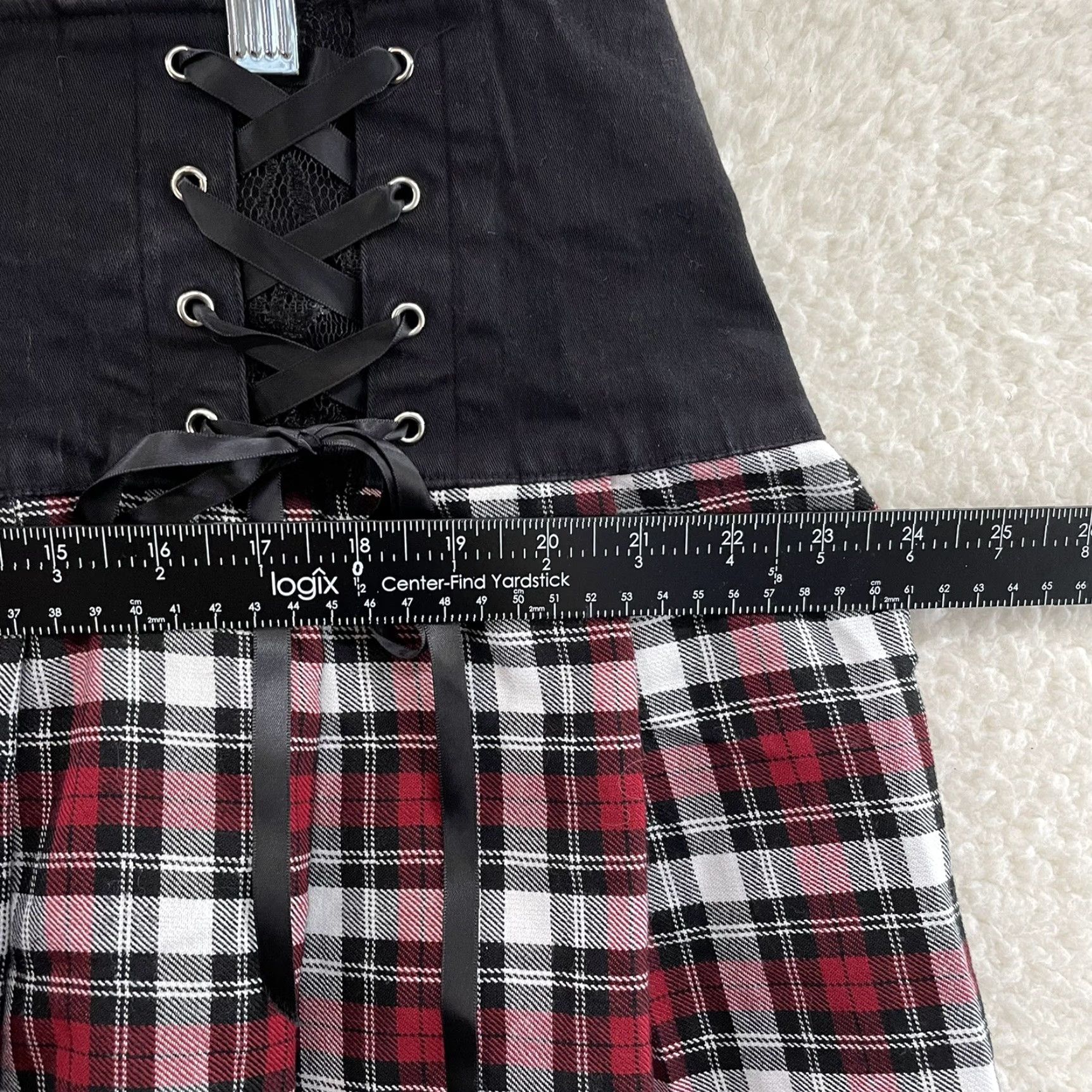 Tripp NYC VINTAGE Tripp NYC Plus Size Pleated Mini Skirt 20 Red Plaid Goth Punk Cyber Womens Size 42" / US 20 - 5 Thumbnail