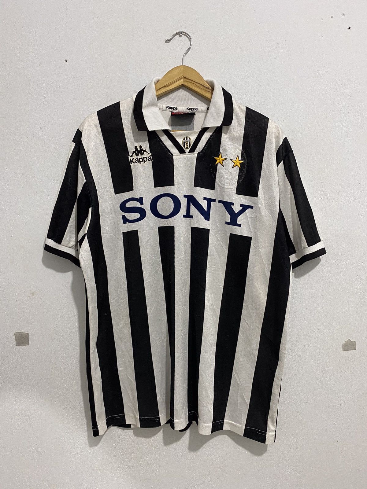 image of Vintage Juventus Soccer Jersey Kappa Sony in Black/White, Men's (Size XL)