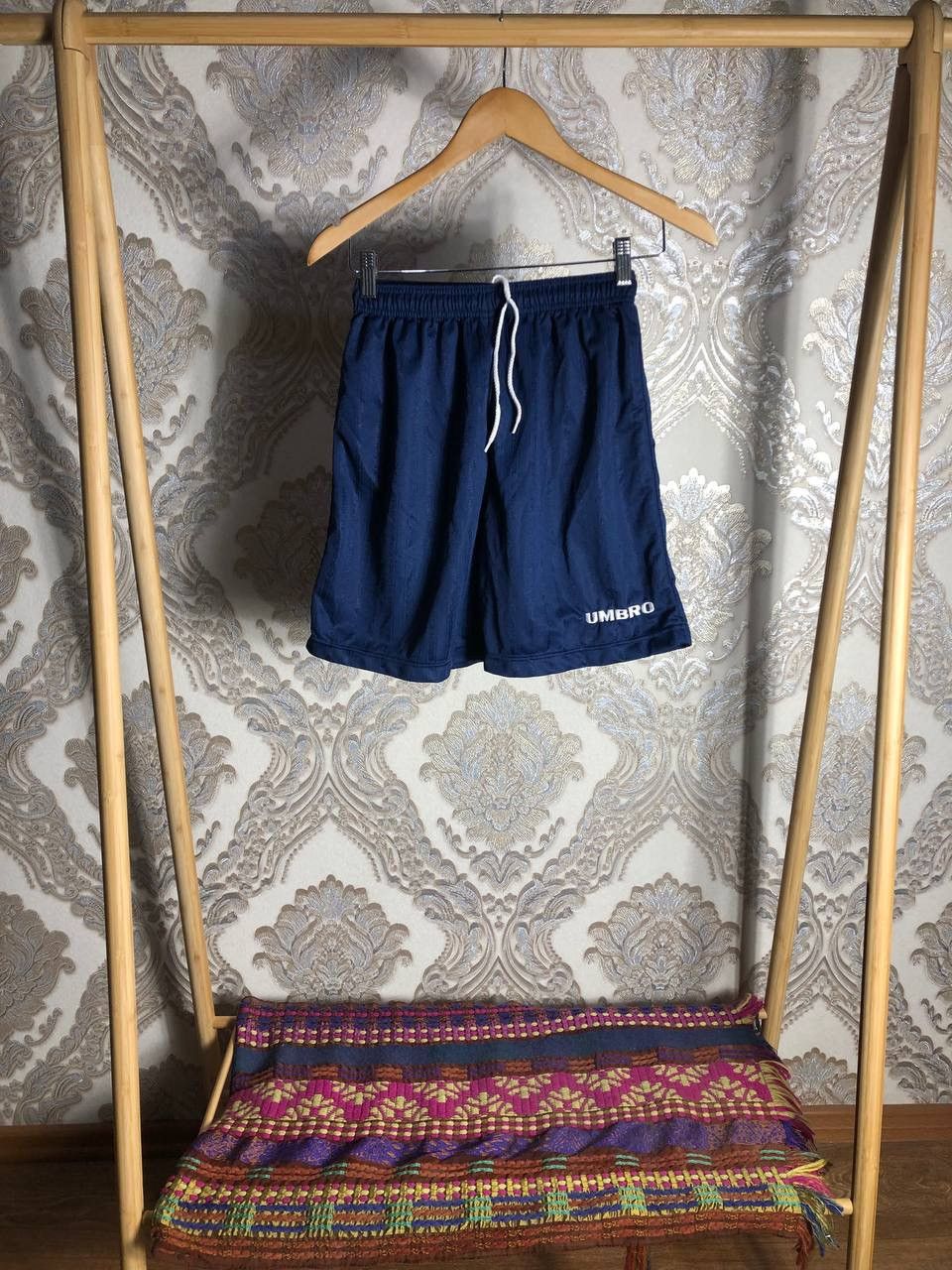 Umbro × Vintage VERY RARE UMBRO FC MANCHESTER UNITED ENGLAND SOCCER SHORTS Size US 32 / EU 48 - 1 Thumbnail