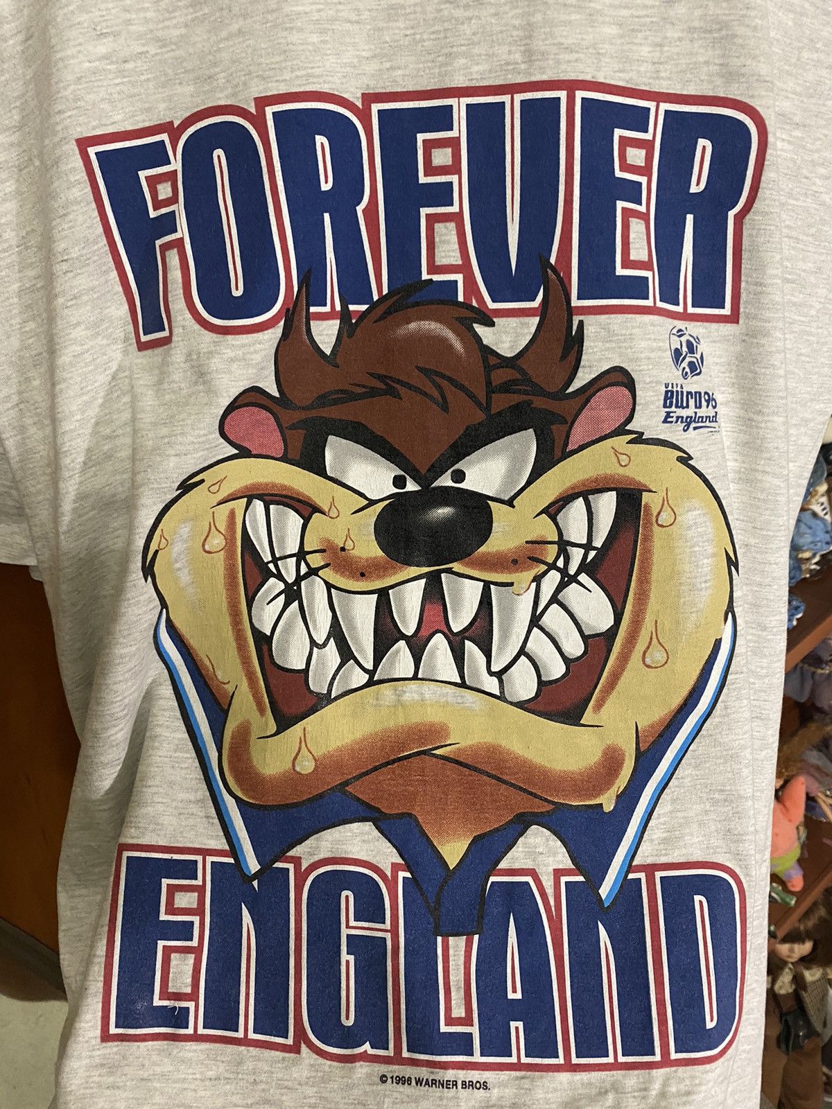Nutmeg × Vintage Vintage 1996 England Football Euro 96 TAZ T- Shirt Size US XL / EU 56 / 4 - 6 Thumbnail