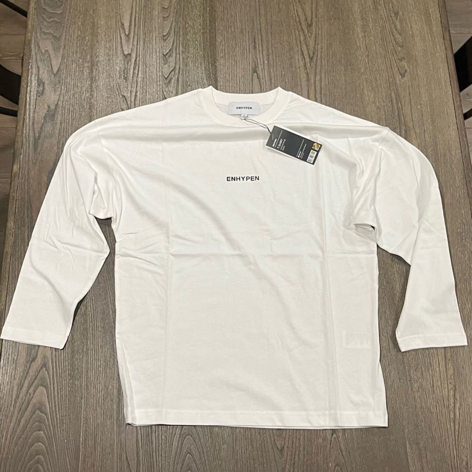Vintage NWT Enhypen Band Dawn Dusk Black Long Sleeve T-Shirt Size L Size US L / EU 52-54 / 3 - 1 Thumbnail