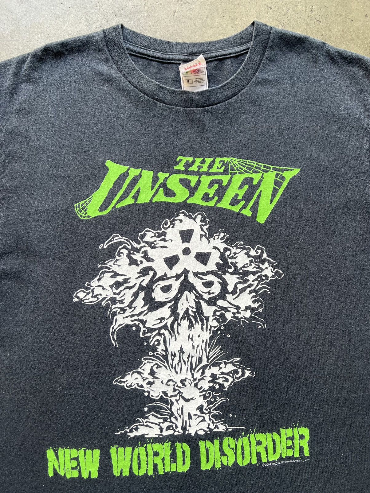 Band Tees × Vintage 2004 The Unseen New World Disorder Band Tee Shirt Tour Punk Size US L / EU 52-54 / 3 - 1 Thumbnail