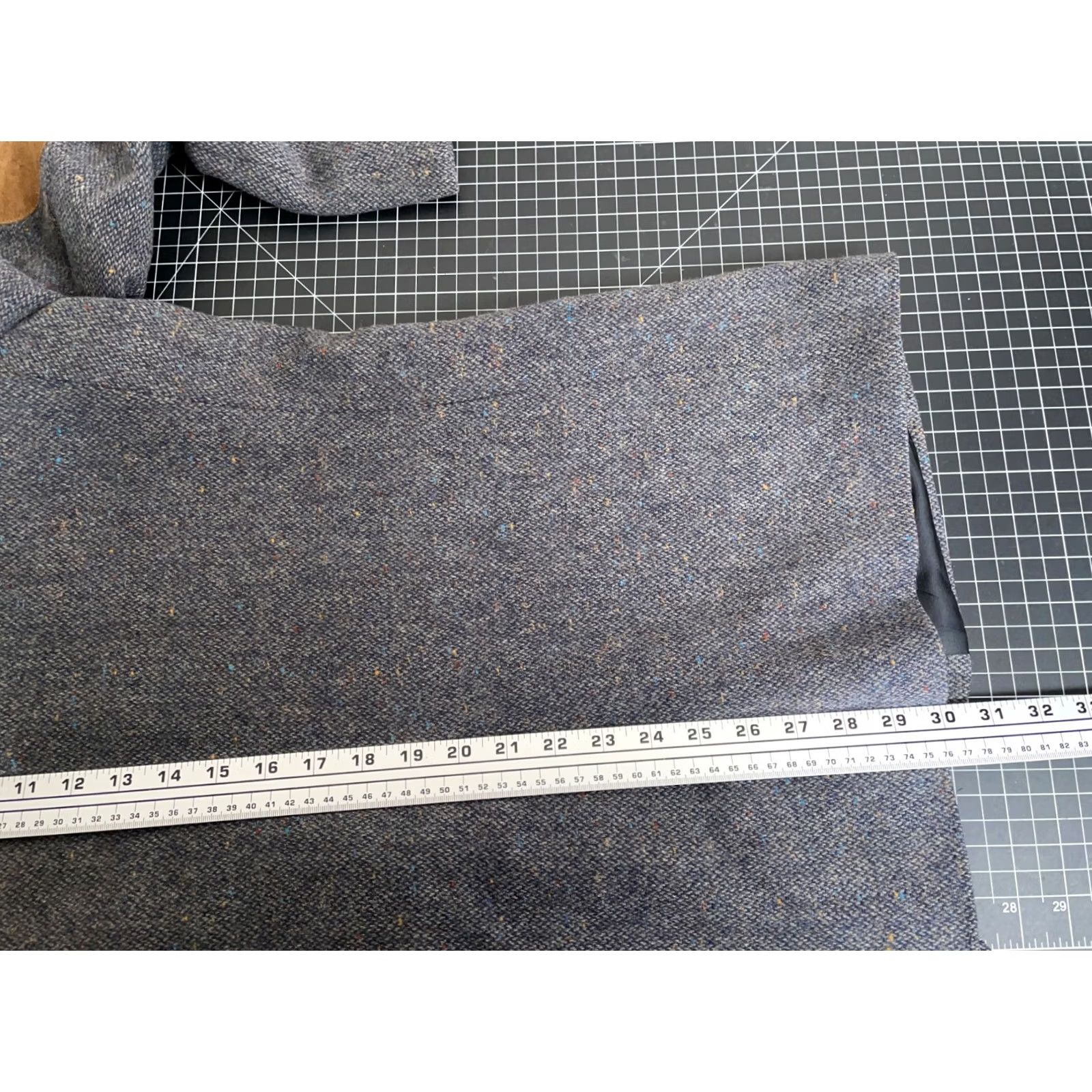Stafford VINTAGE Stafford Blazer Single-Breasted Gray Wool Tweed 2-Button Elbow Patches 44 Regular Mens Size 44R - 6 Thumbnail