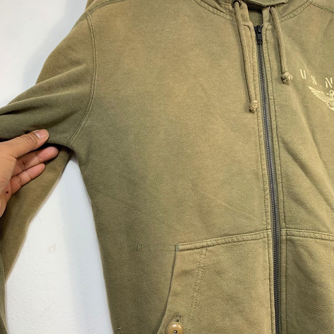 Avirex Avirex US Navy 'Black Aces' Military Green Hoodie Sunfaded Size US L / EU 52-54 / 3 - 9 Thumbnail