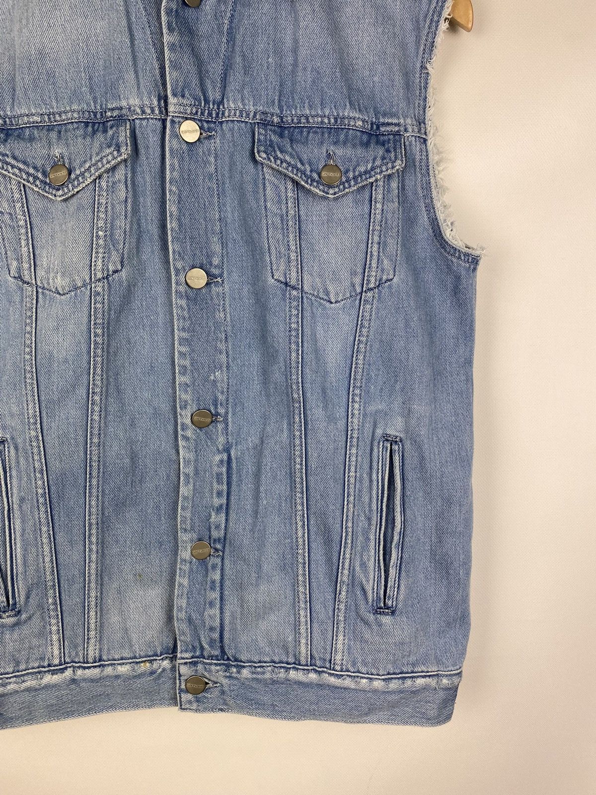 Carhartt Carhartt WIP W’ Trucker Denim Vest Jacket size S Size S / US 4 / IT 40 - 6 Thumbnail