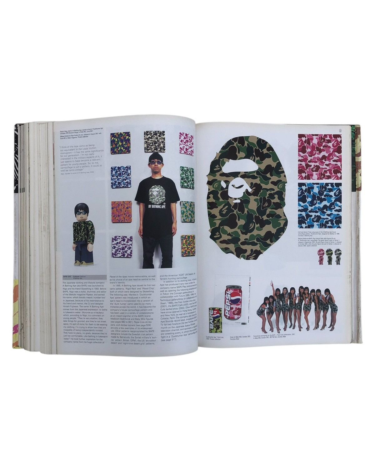 Maharishi Disruptive Pattern Material - An Encyclopedia of Camouflage Size ONE SIZE - 8 Thumbnail