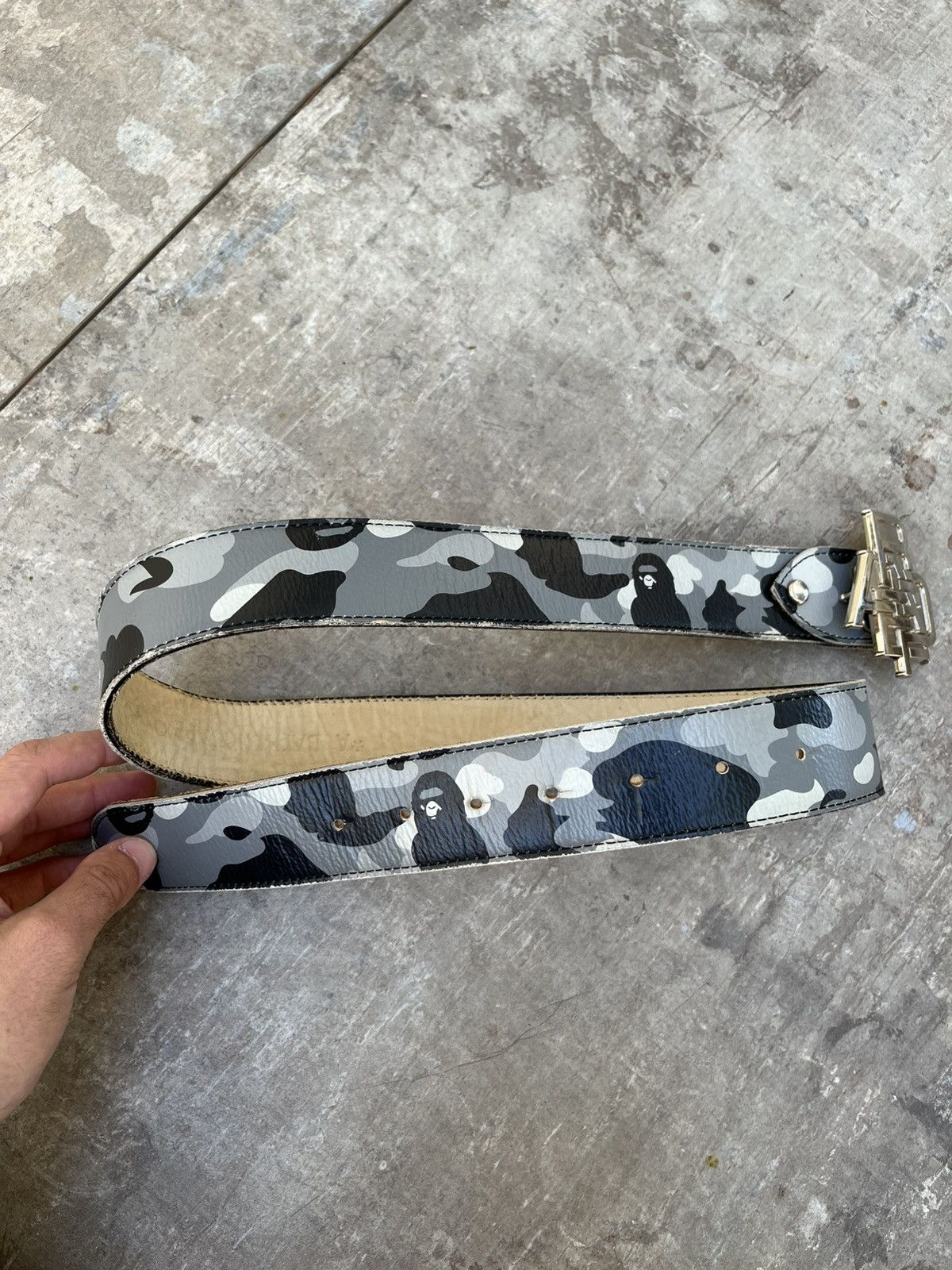 Bape Vintage Bape Camo Leather Belt W/ Bape Metal Buckle Size 30 - 7 Thumbnail
