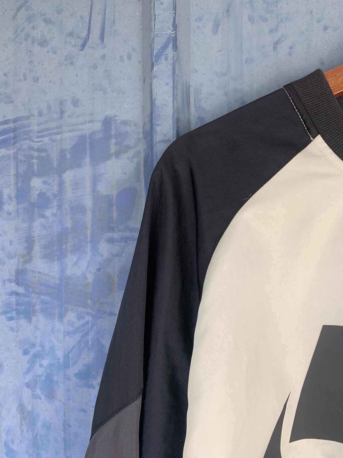 Nike Vintage Y2K Nike NSW Tracktop Size US L / EU 52-54 / 3 - 6 Thumbnail