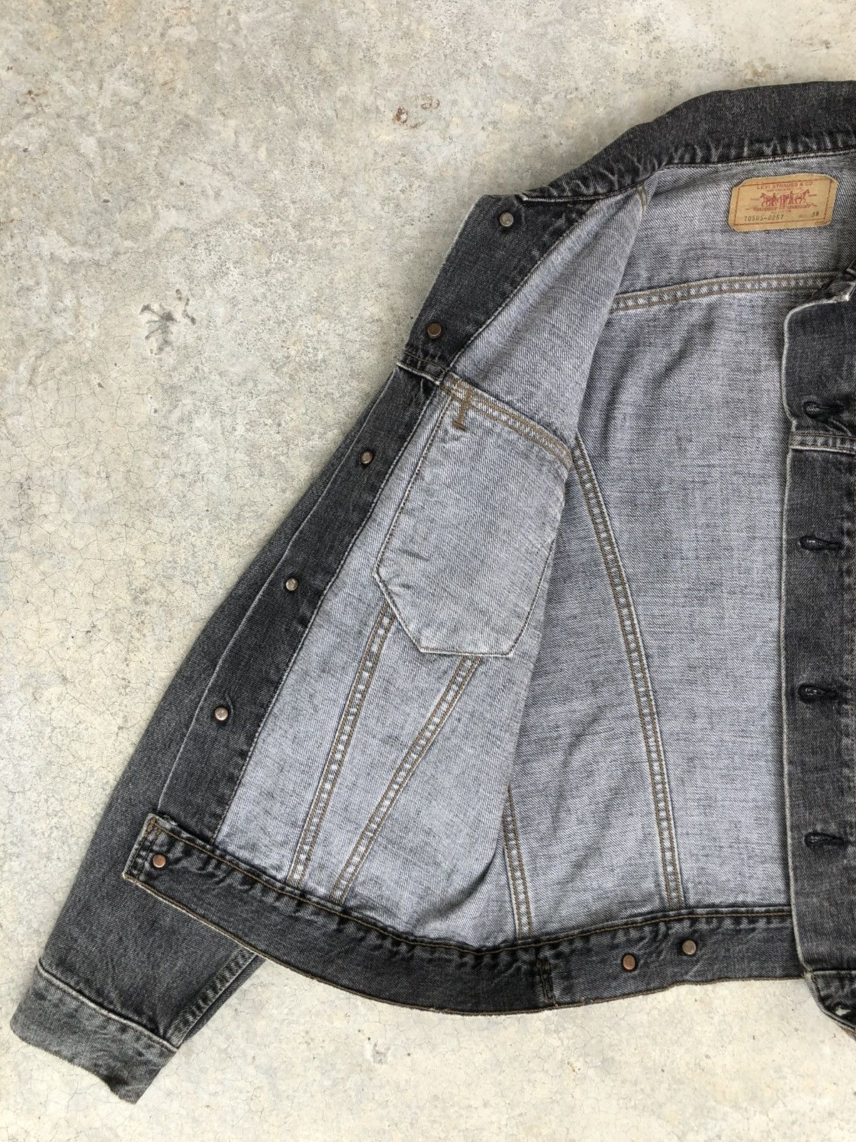 Levi's Vintage 90s Levis Denim Jacket Distressed Denim Size US M / EU 48-50 / 2 - 10 Thumbnail