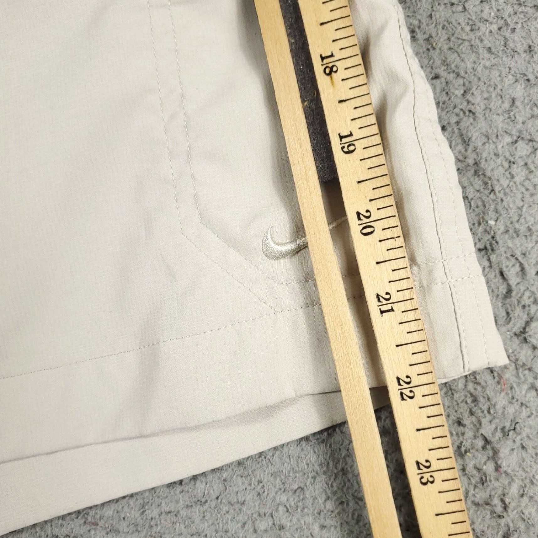Nike Nike Shorts Mens Size 42 Beige Golf Dri Fit Casual Flat Front Chino logo pockets stretch zipper belt loops polyester front flat front chino shirt? Size US 42 / EU 58 - 5 Thumbnail