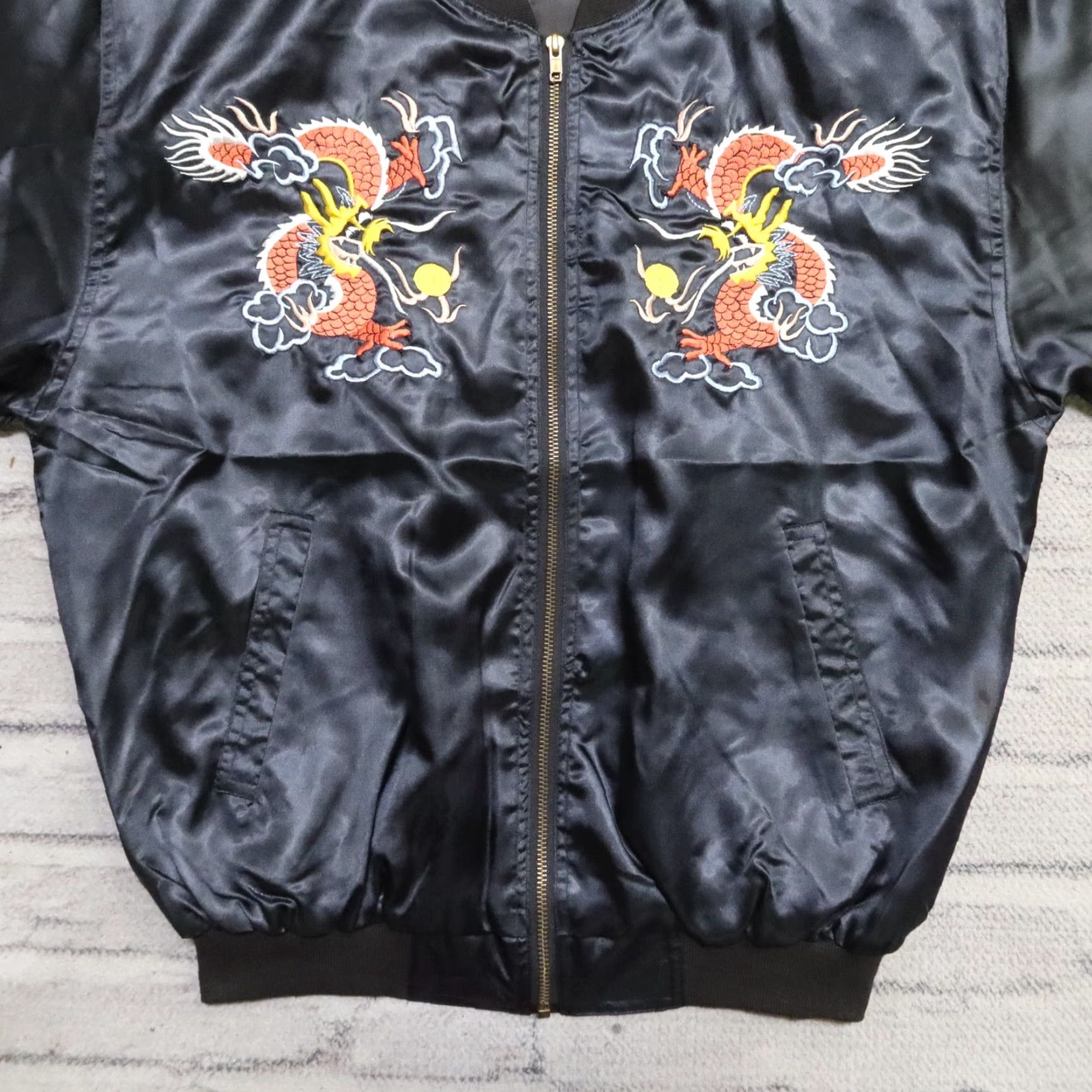 Vintage VINTAGE Esme Bomber Jacket Mens M Black 80s Satin Dragon Souvenir Jacket Size US M / EU 48-50 / 2 - 3 Thumbnail