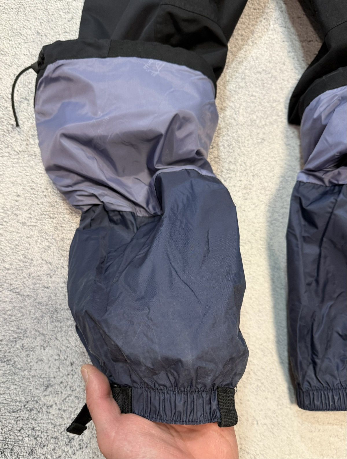 Patagonia Patagonia Womens Ski Snow Pants Bibs Waterproof Black Size 8 Size 30" / US 8 / IT 44 - 21 Thumbnail