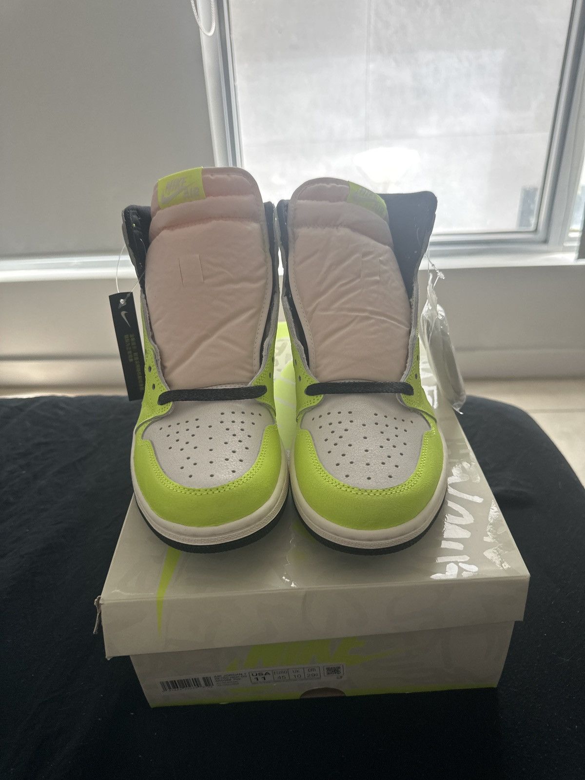 Nike Jordan 1 Visionaire Size US 11 / EU 44 - 4 Thumbnail