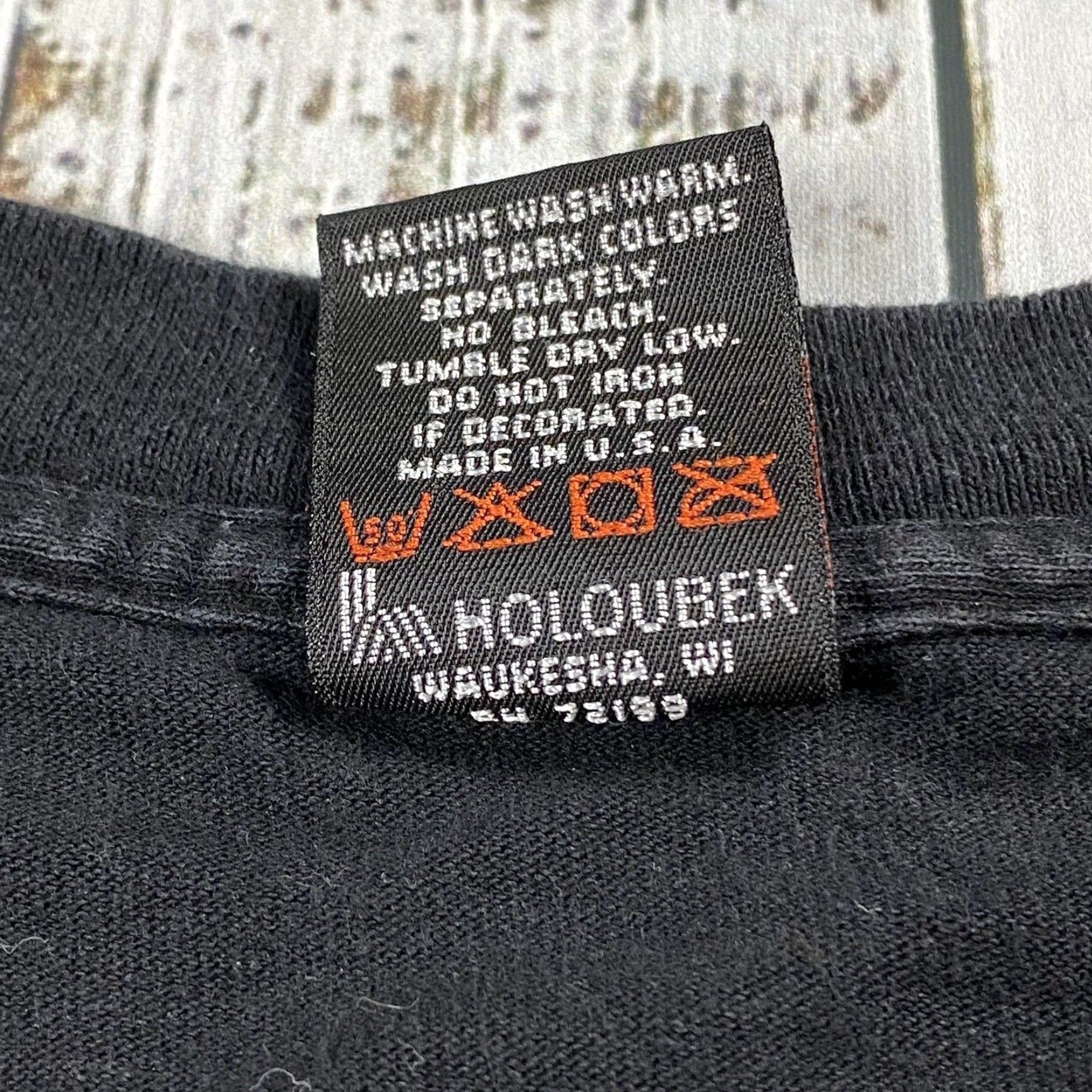 Harley Davidson VINTAGE Harley-Davidson T-Shirt Men XL Black 90s Motorcycle Biker Cape Cod Pocasett Made in USA Size US XL / EU 56 / 4 - 6 Thumbnail