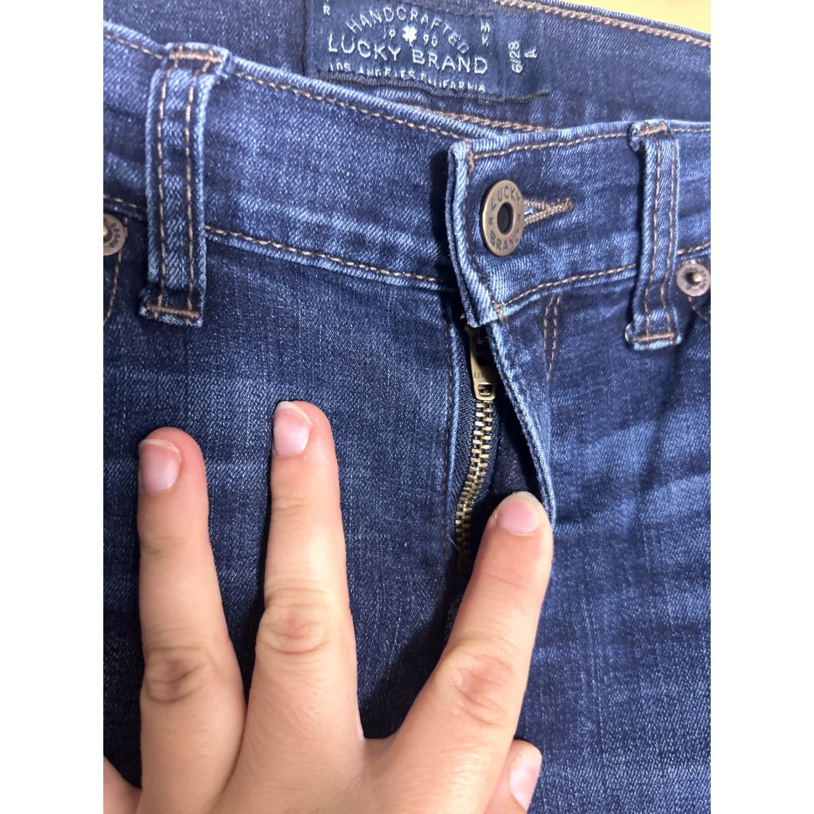 Lucky Brand Lucky Brand Charlie Skinny Dark Wash Jeans Womens 6 Blue 28x29 Skinny 6 Womens Size 28" / US 6 / IT 42 - 6 Thumbnail