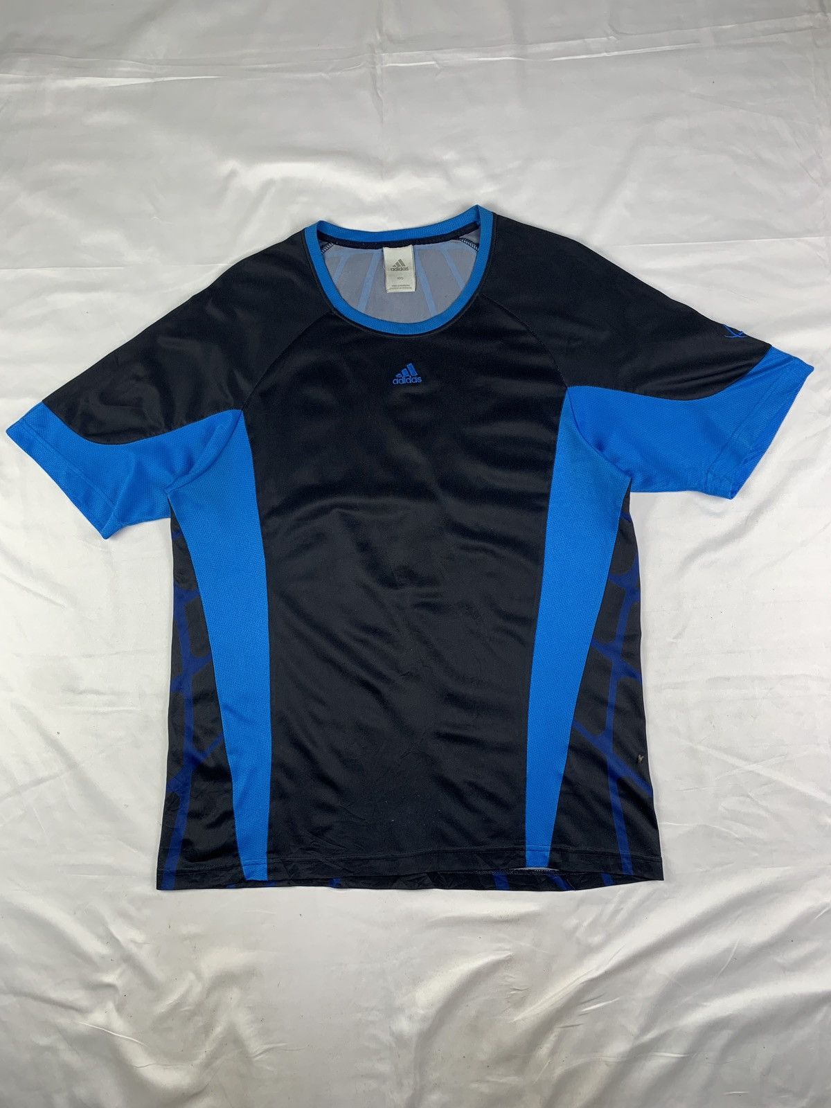 Adidas 2004 Adidas Football Center Nett Graphic Training Jersey Size US L / EU 52-54 / 3 - 1 Thumbnail