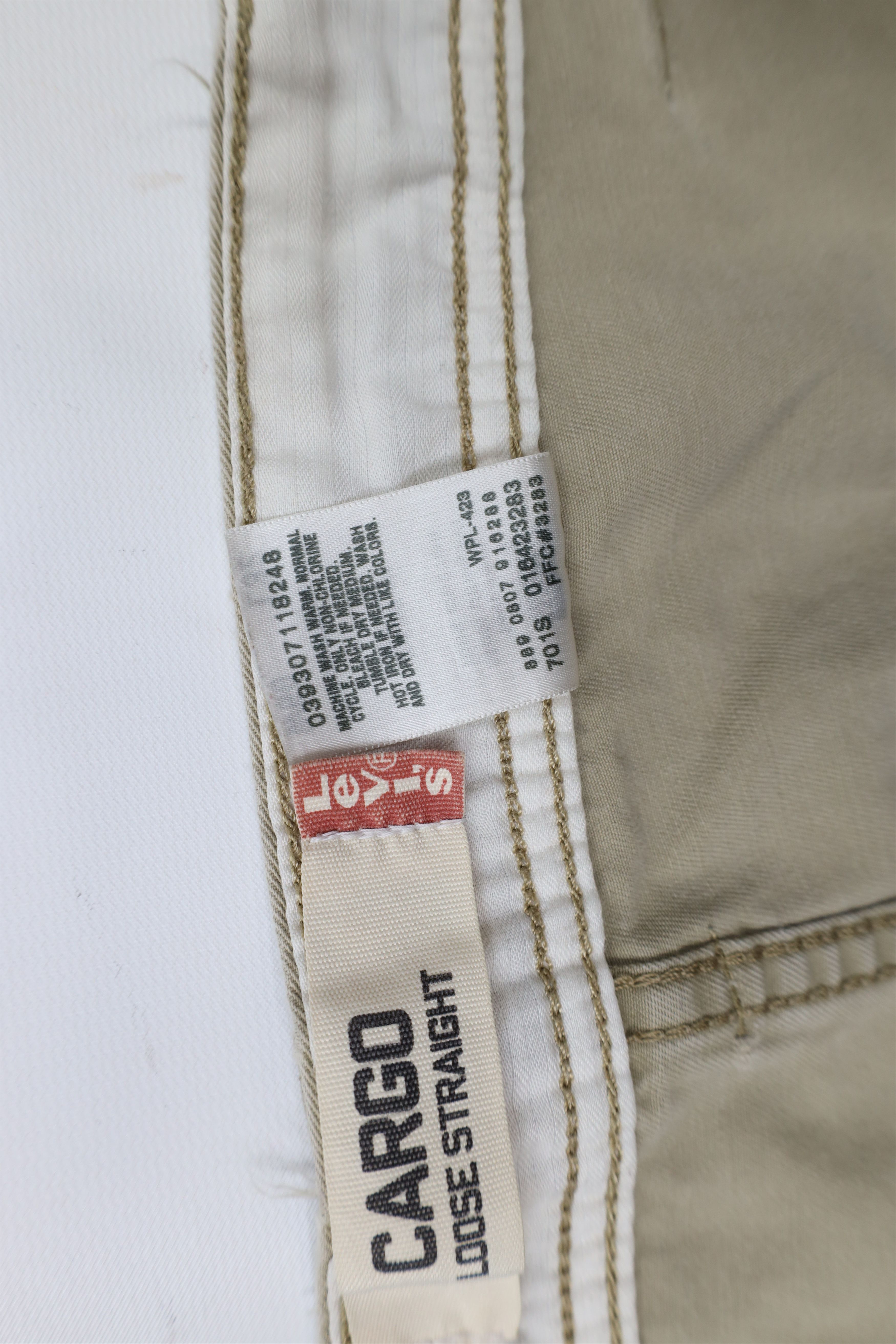 Levi's × Vintage Vintage Y2K Levis Loose Straight Wide Leg Cargo Pants Size US 44 / EU 60 - 9 Thumbnail