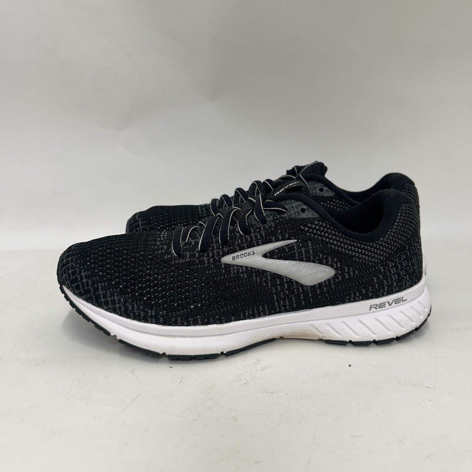 Brooks Brooks Revel 3 WMNS “Black White” Running Shoes Size US 6.5 / IT 36.5 - 6 Thumbnail