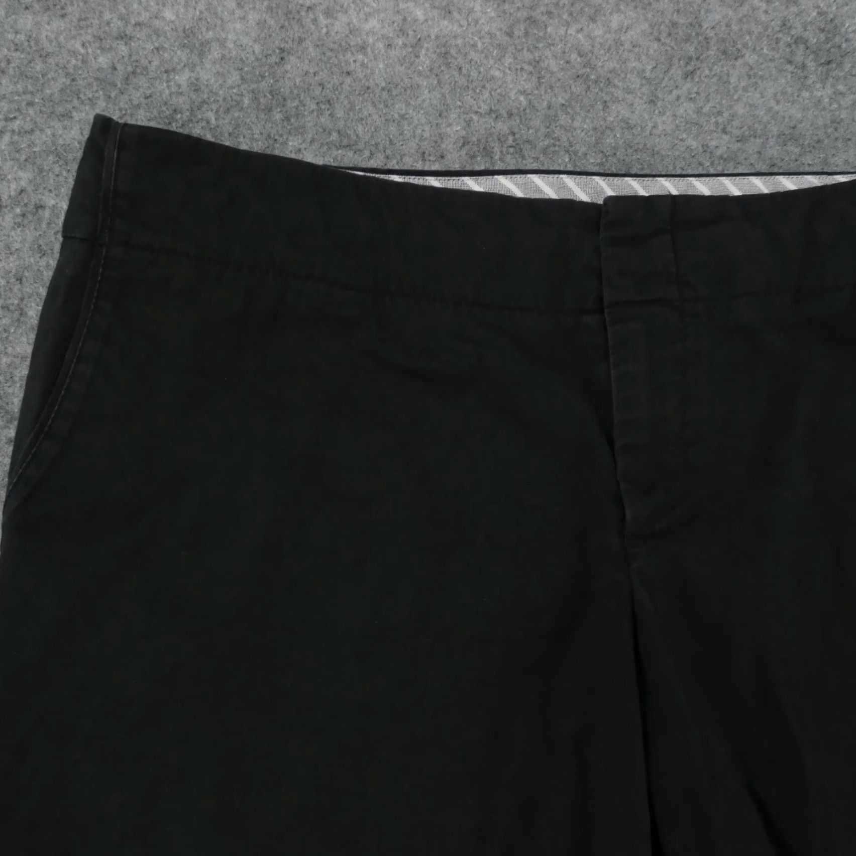 Gap Gap Shorts Womens 10 Stretch Chino Flat Front Black Mid Rise Casual Size 24" / US 00 / IT 34 - 2 Thumbnail