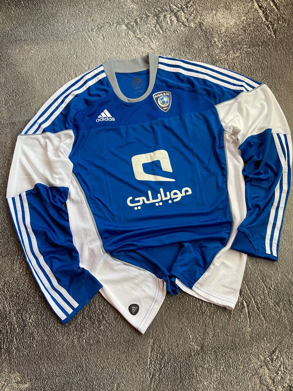 Adidas Adidas Al Hilal 2010 jersey Size US L / EU 52-54 / 3 - 1 Thumbnail