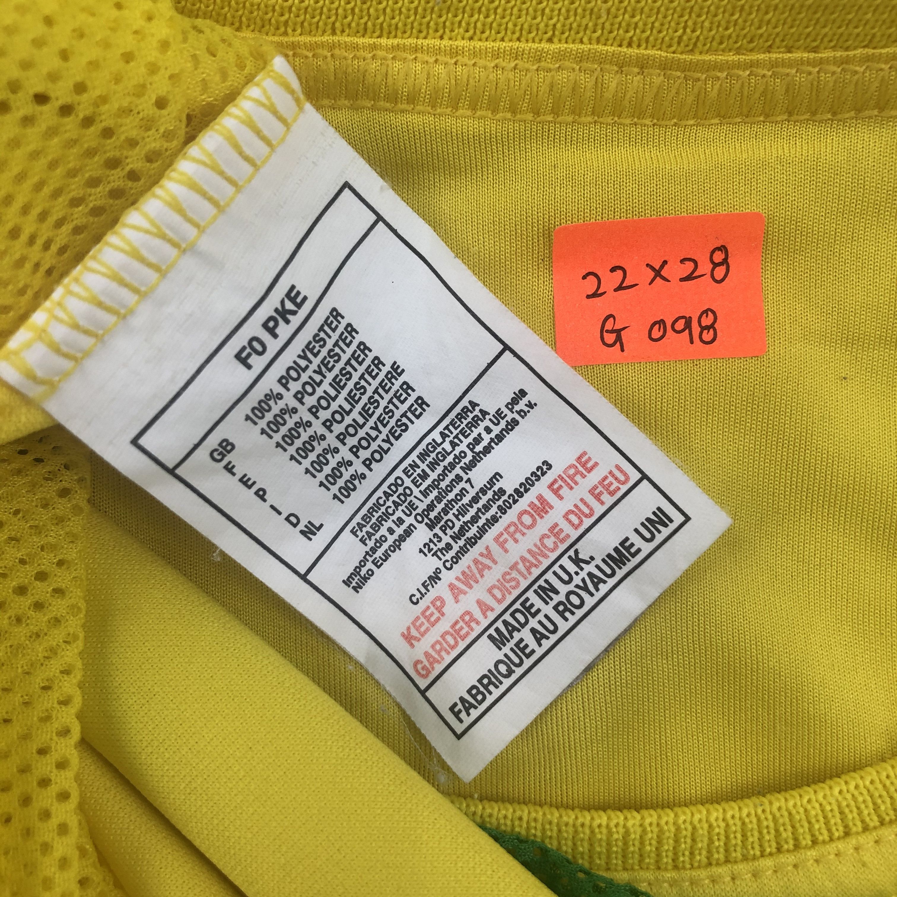 Nike Vintage Brazil Football Made in UK Large Jersey - G098 Size US L / EU 52-54 / 3 - 3 Thumbnail