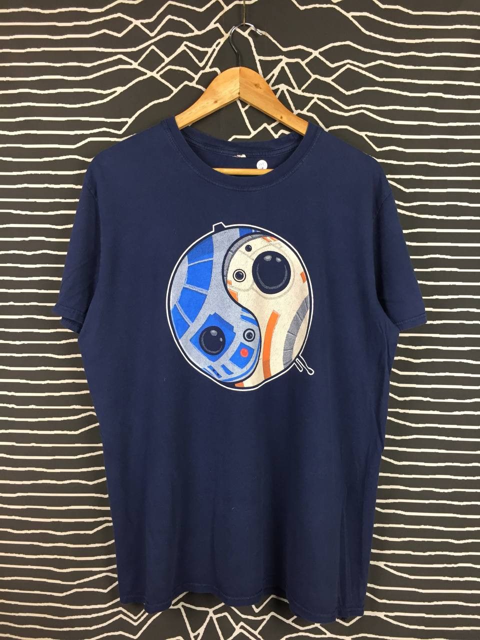 Star Wars × Vintage Star Wars BB-8 & R2-D2 Yin Yang Droid Graphic Movie Tee Size US L / EU 52-54 / 3 - 1 Thumbnail