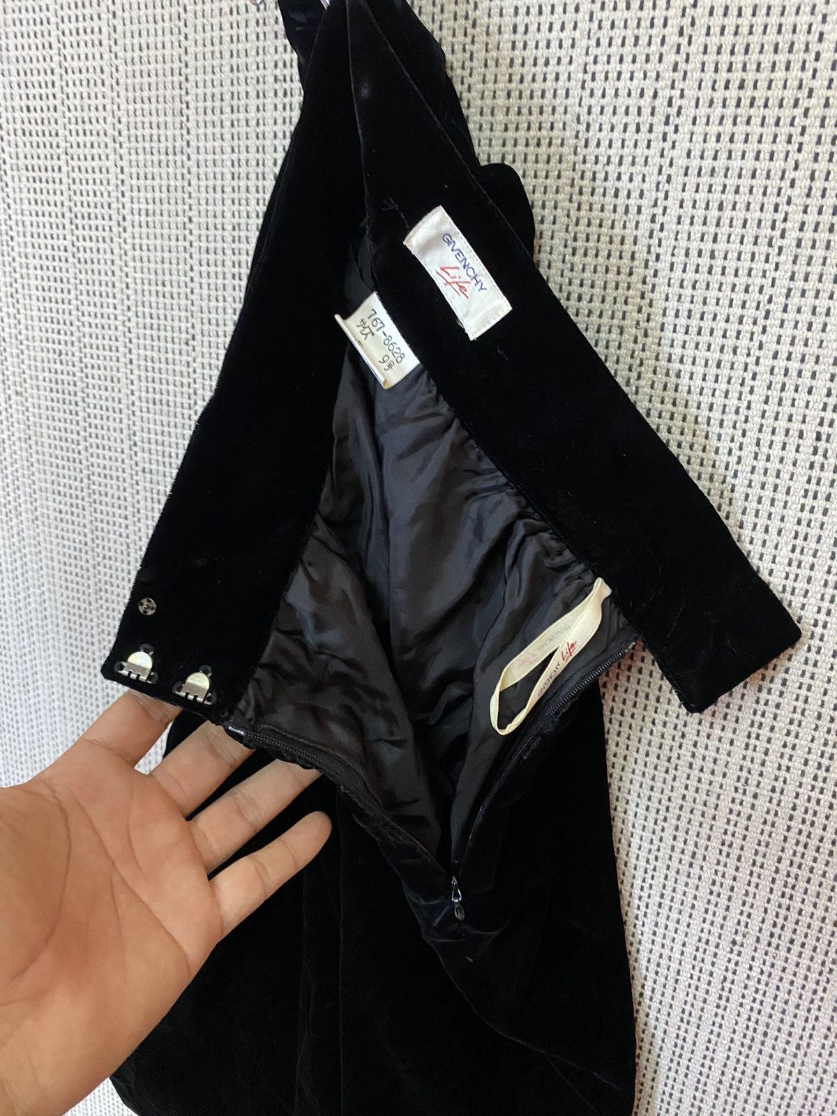 Givenchy × Vintage Givenchy life midi skirt nice design Size 25" / US 0 / IT 36 - 6 Thumbnail