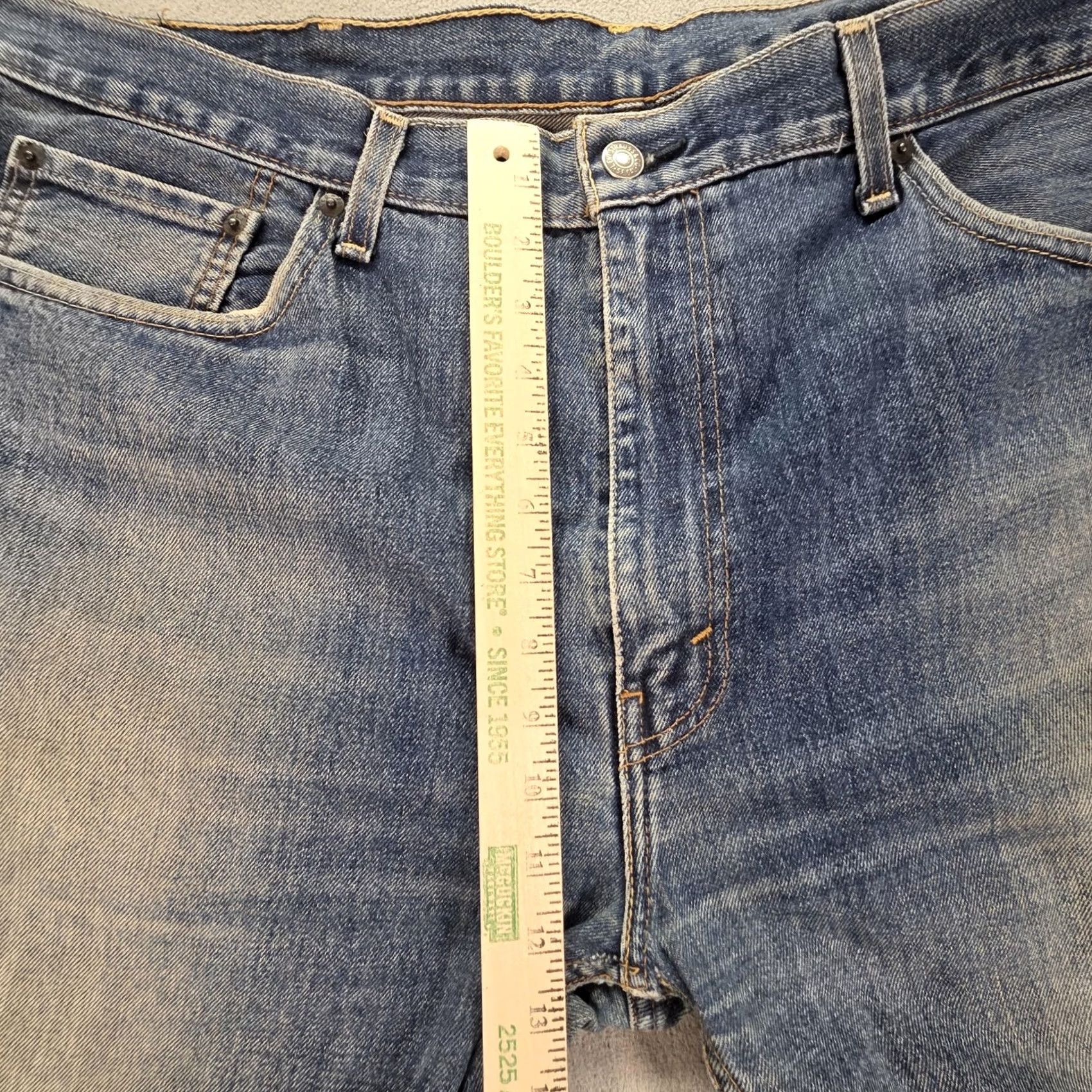 Levi's Levi's 505 Jeans Mens 40x31 Blue Medium Wash Regular Straight Distressed Pockets Logo Denim Cotton Zip Vintage No Size US 40 / EU 56 - 7 Thumbnail