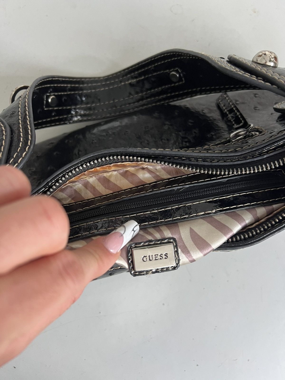 Guess × Vintage Guess vintage buckle bag baguette y2k Size ONE SIZE - 5 Thumbnail