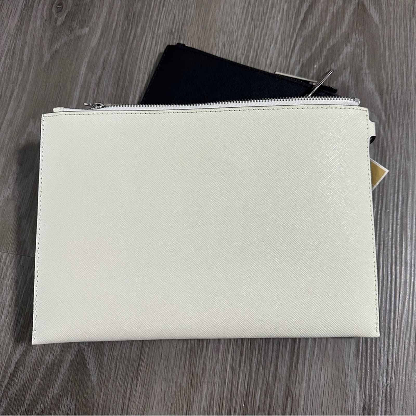 Michael Kors Michael Kors Jet Set Travel Trio 3 in 1 Wristlet Size ONE SIZE - 7 Thumbnail