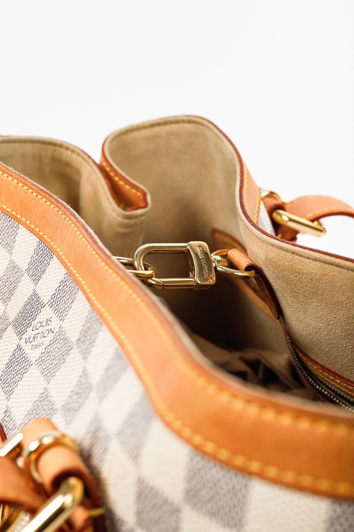 Louis Vuitton Louis Vuitton Hampstead MM Damier Azur Canvas Tote Size ONE SIZE - 14 Thumbnail