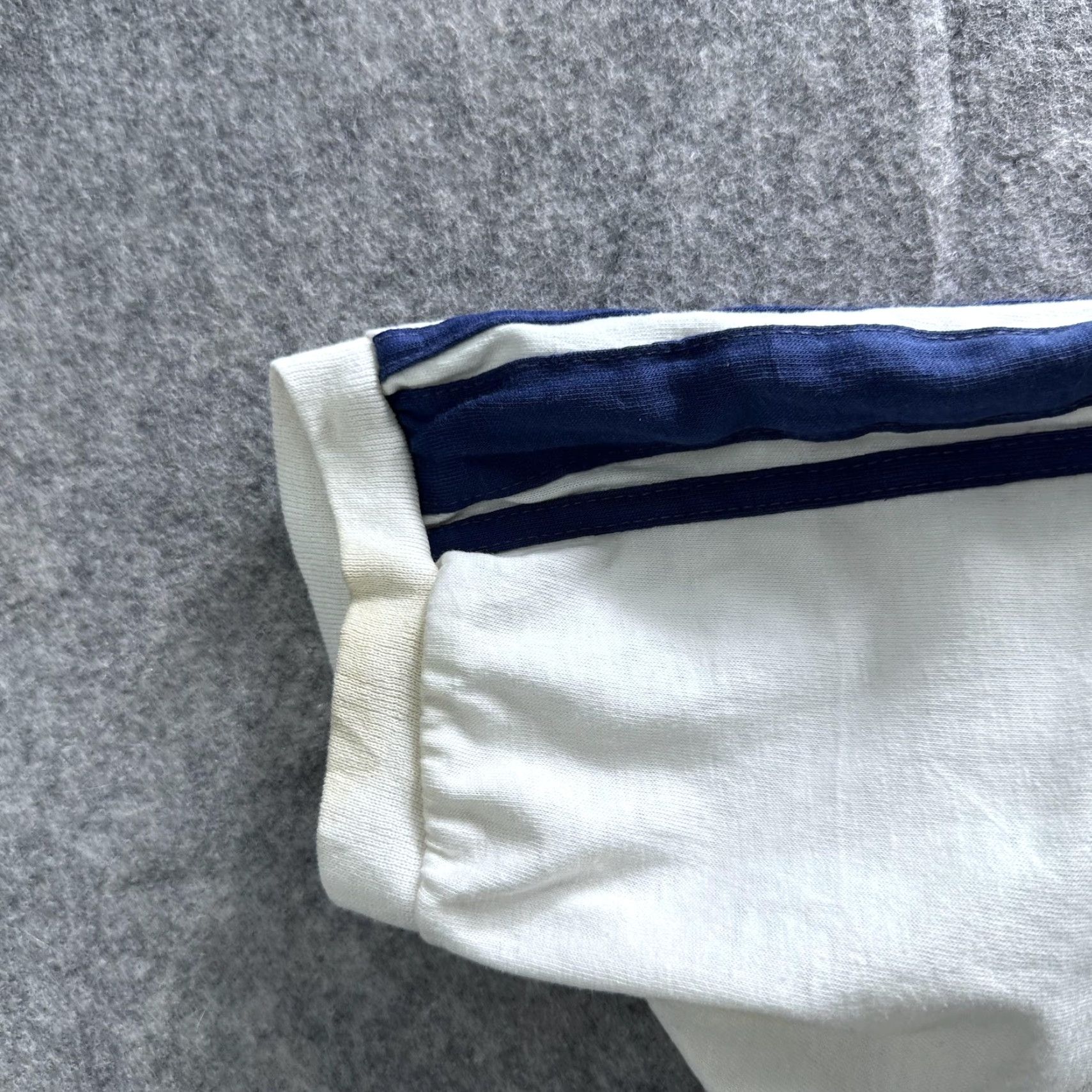 Vintage Vintage Print-Ons Polo Shirt Mens Large White Unitek Striped Sleeve 80s 90s Size US L / EU 52-54 / 3 - 5 Thumbnail