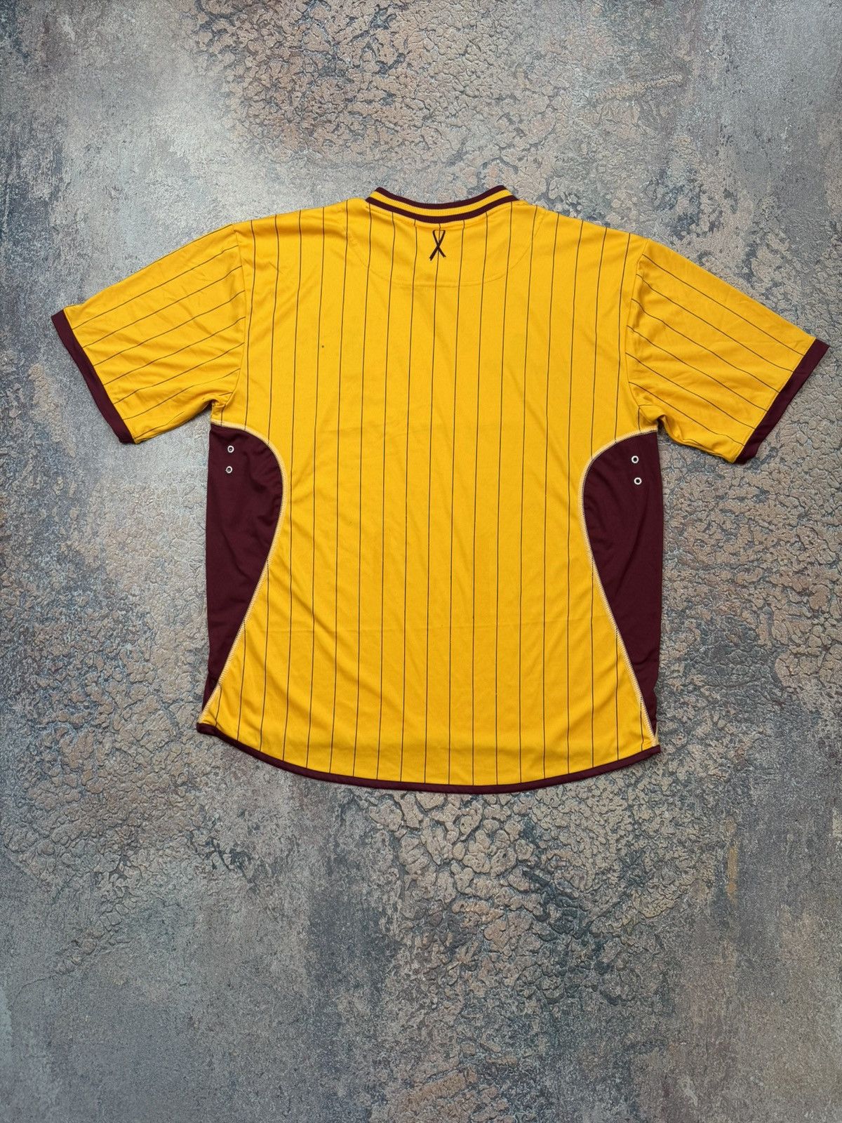 Nike Bradford City Home 2010s Football Shirt Soccer Jersey size L Size US L / EU 52-54 / 3 - 2 Thumbnail